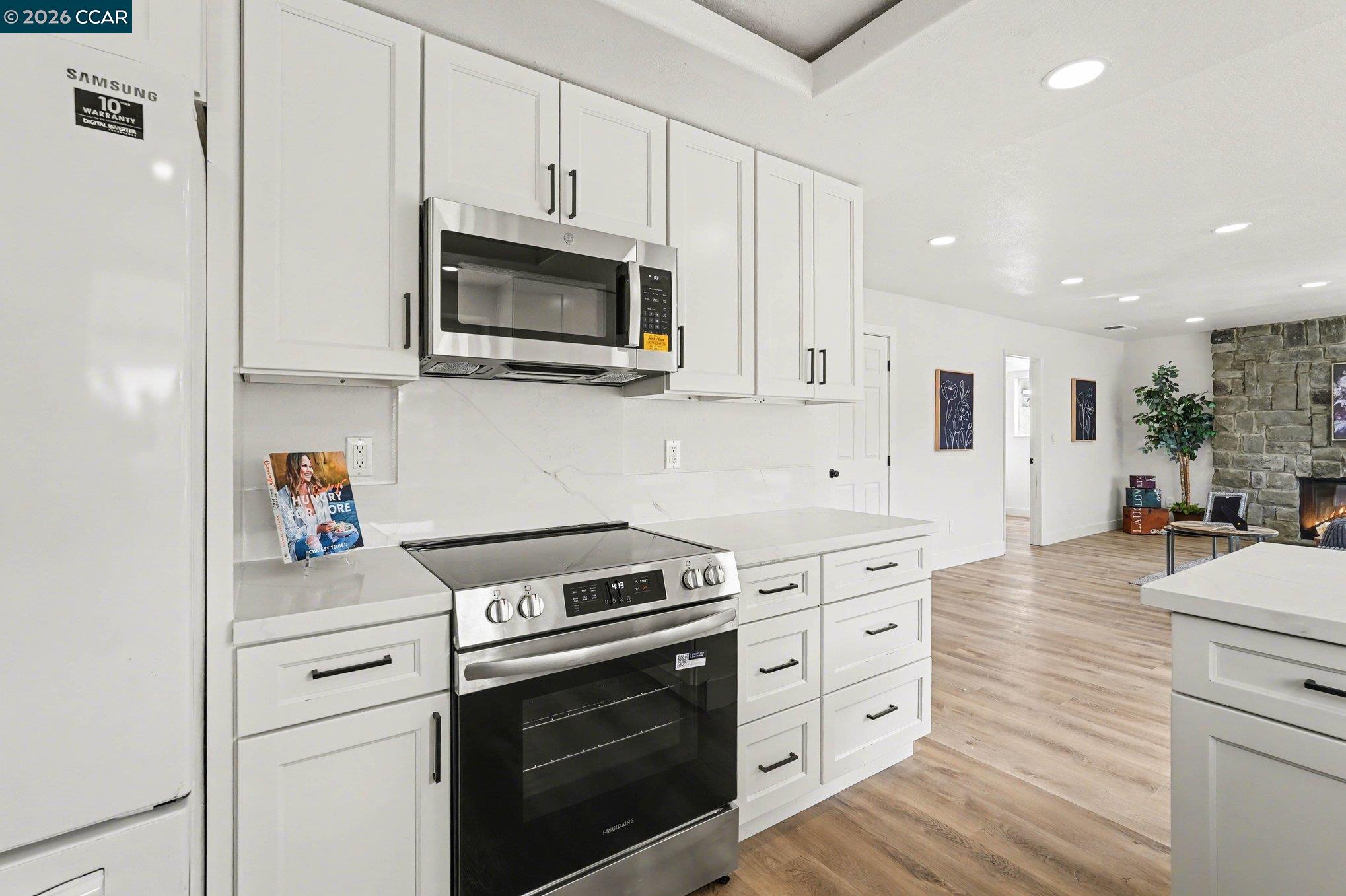 Detail Gallery Image 11 of 43 For 2921 Bluebell Cir, Antioch,  CA 94531 - 5 Beds | 3/1 Baths