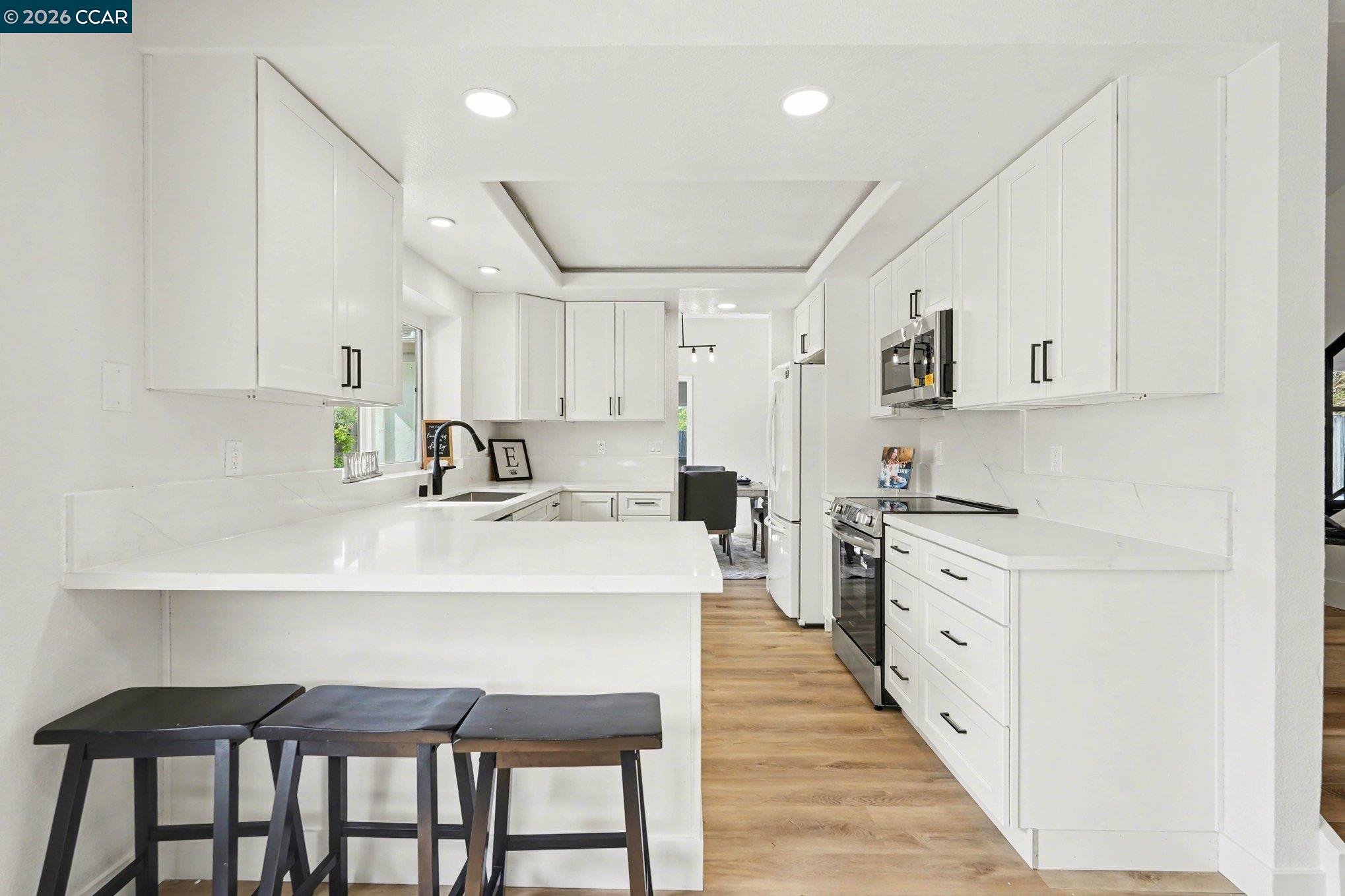 Detail Gallery Image 12 of 43 For 2921 Bluebell Cir, Antioch,  CA 94531 - 5 Beds | 3/1 Baths