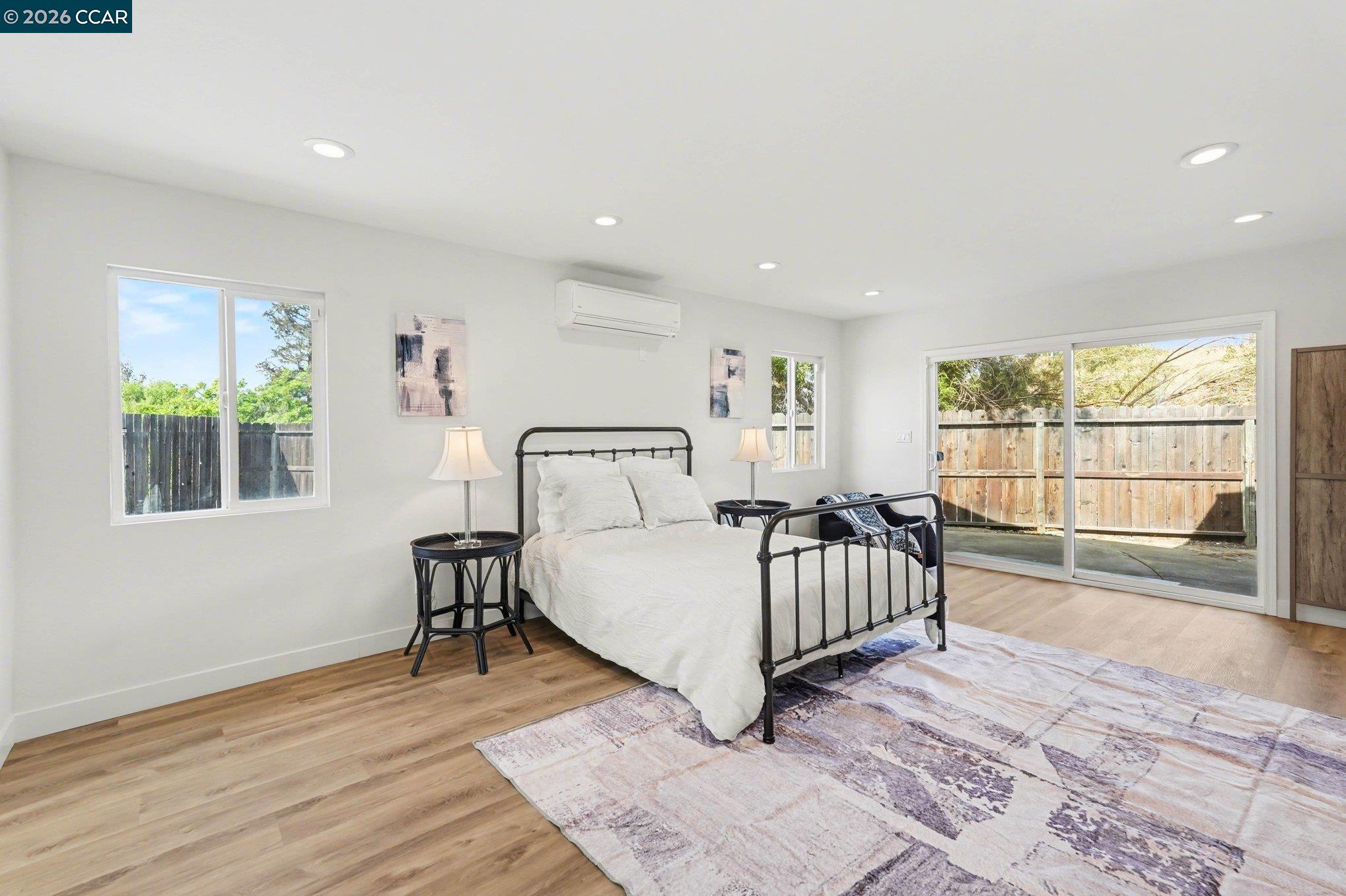 Detail Gallery Image 17 of 43 For 2921 Bluebell Cir, Antioch,  CA 94531 - 5 Beds | 3/1 Baths