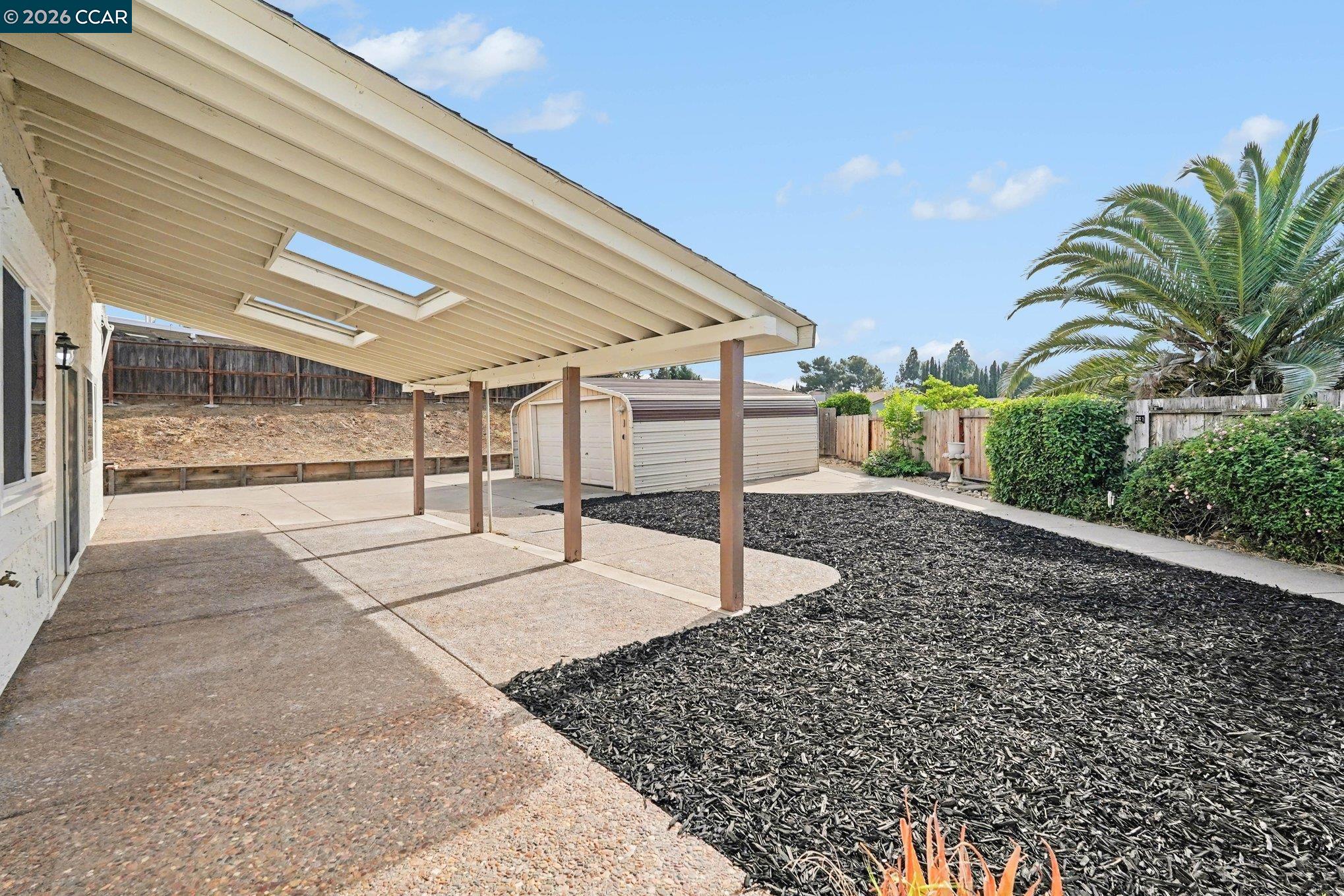 Detail Gallery Image 34 of 43 For 2921 Bluebell Cir, Antioch,  CA 94531 - 5 Beds | 3/1 Baths