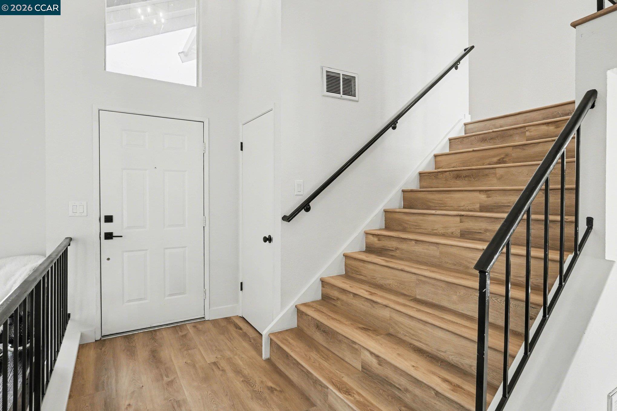 Detail Gallery Image 6 of 43 For 2921 Bluebell Cir, Antioch,  CA 94531 - 5 Beds | 3/1 Baths