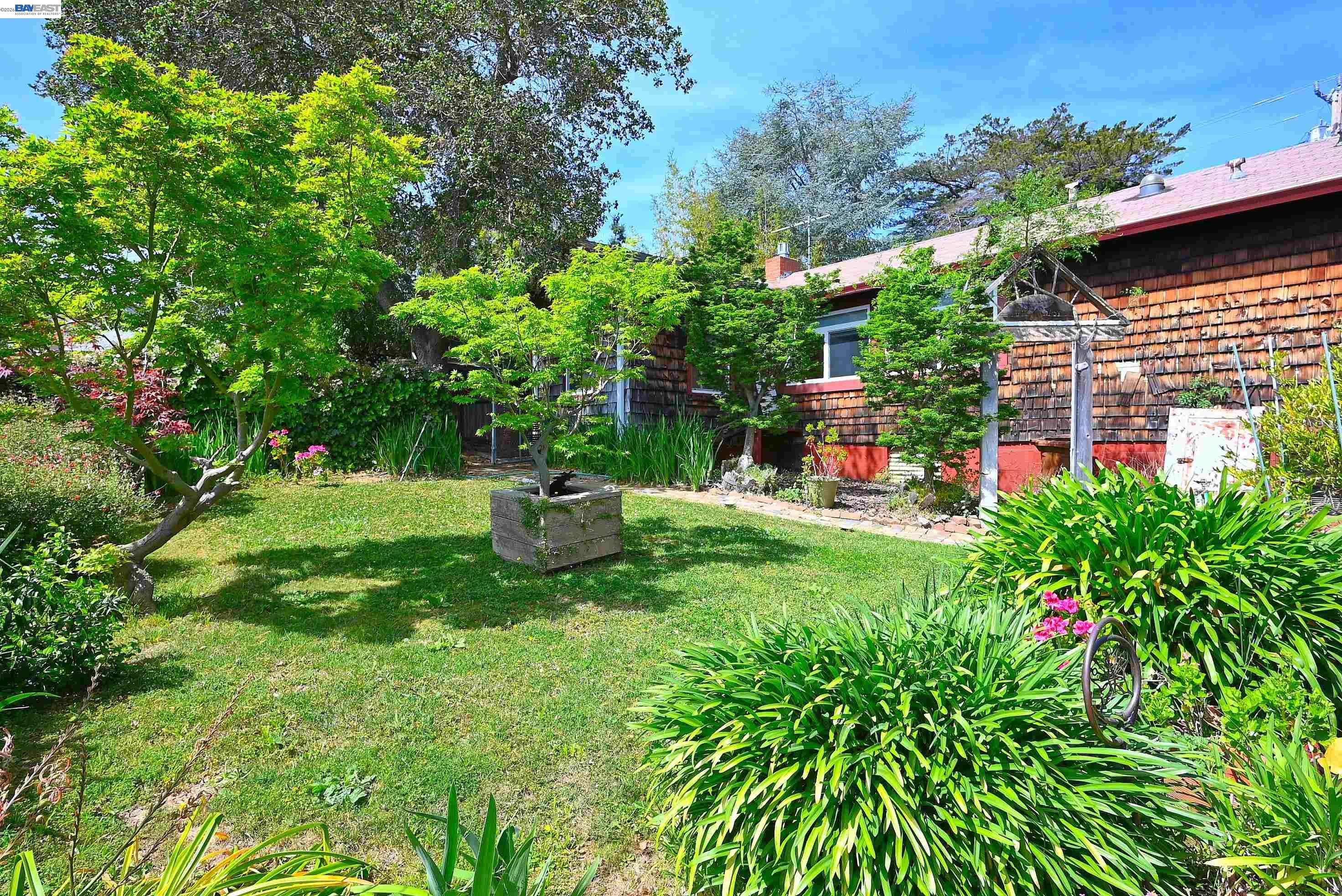 Detail Gallery Image 16 of 37 For 4199 Seven Hills Rd, Castro Valley,  CA 94546 - 2 Beds | 1 Baths