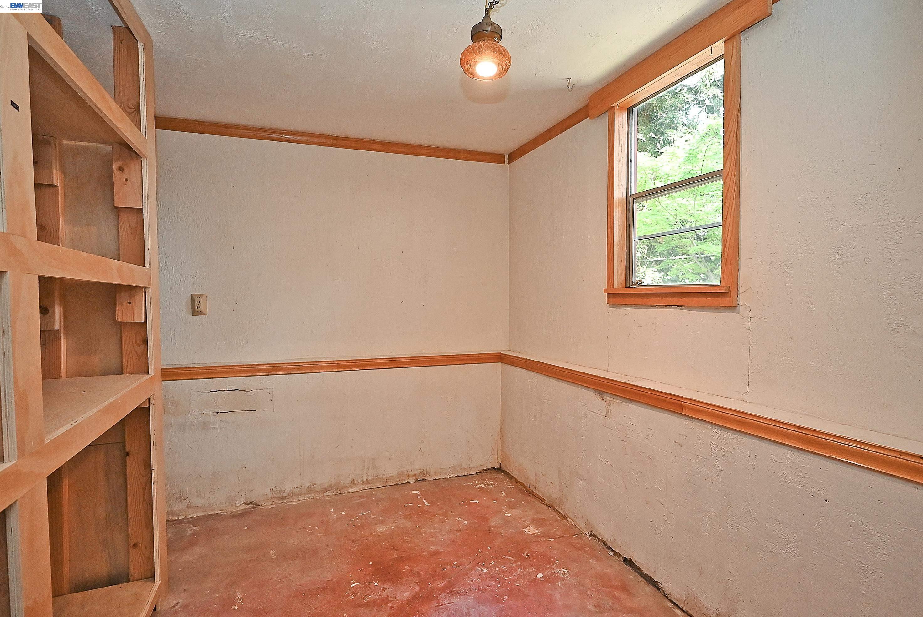 Detail Gallery Image 26 of 37 For 4199 Seven Hills Rd, Castro Valley,  CA 94546 - 2 Beds | 1 Baths