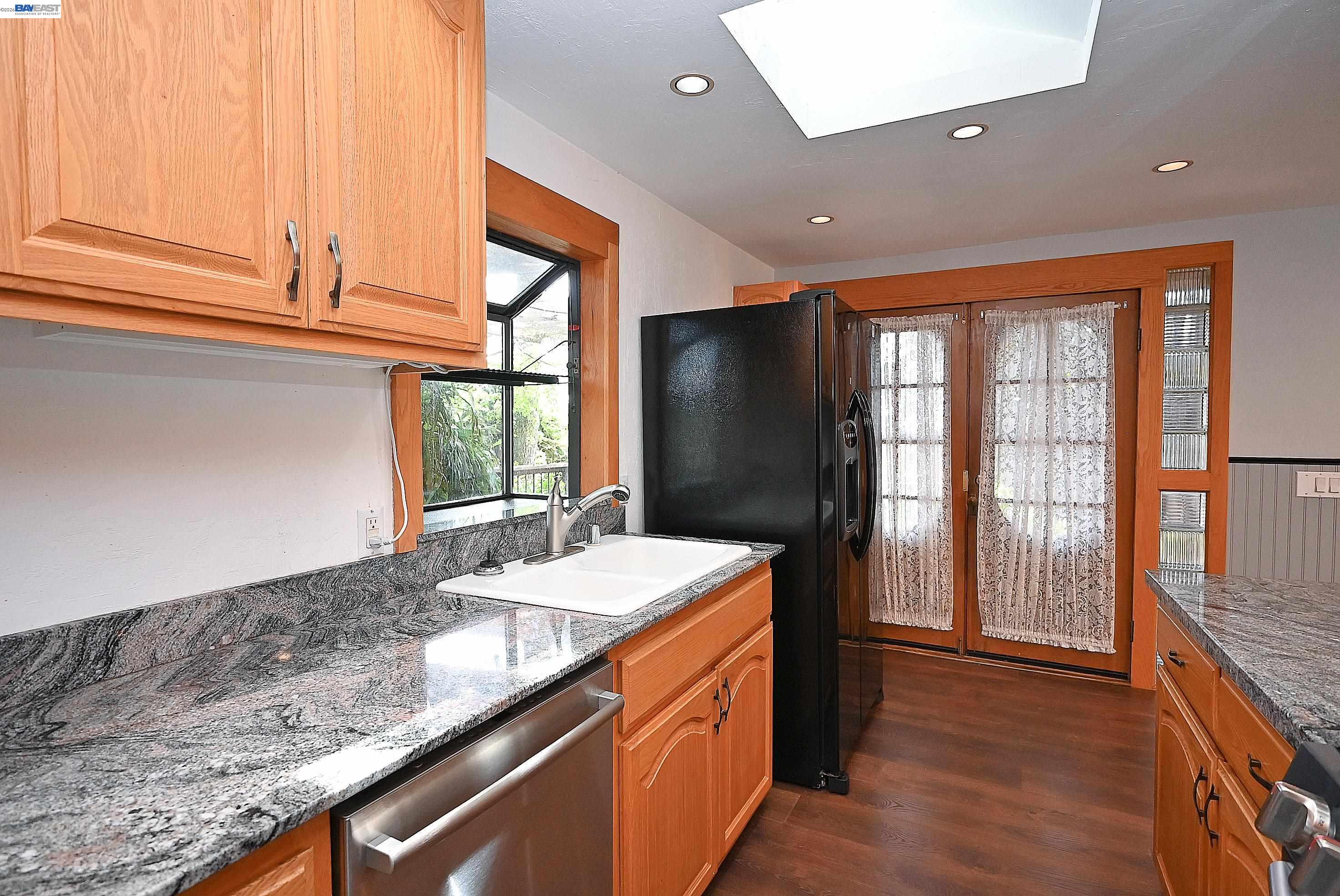 Detail Gallery Image 32 of 37 For 4199 Seven Hills Rd, Castro Valley,  CA 94546 - 2 Beds | 1 Baths