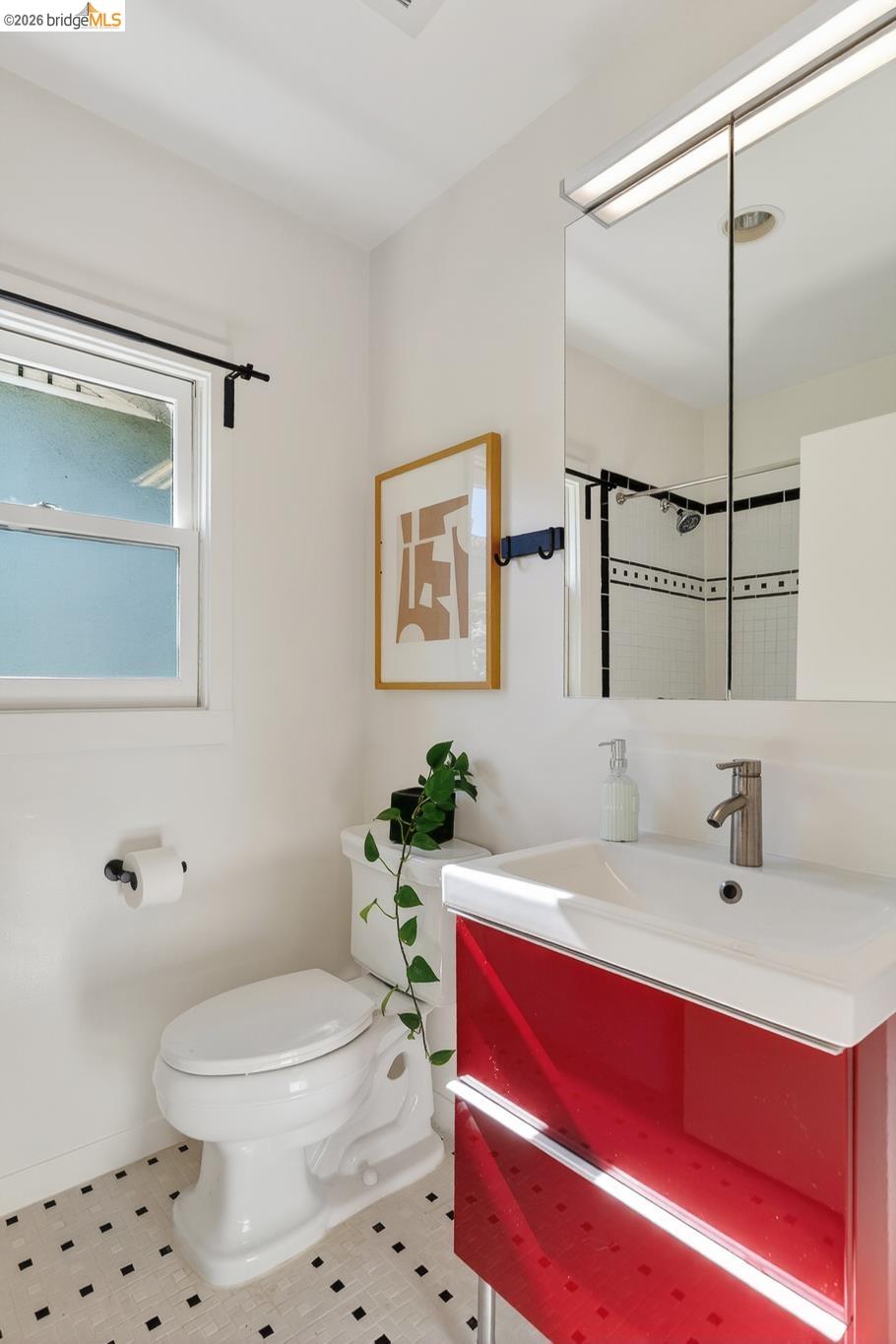 Detail Gallery Image 20 of 39 For 1200 El Centro Ave, Oakland,  CA 94602 - 2 Beds | 2 Baths