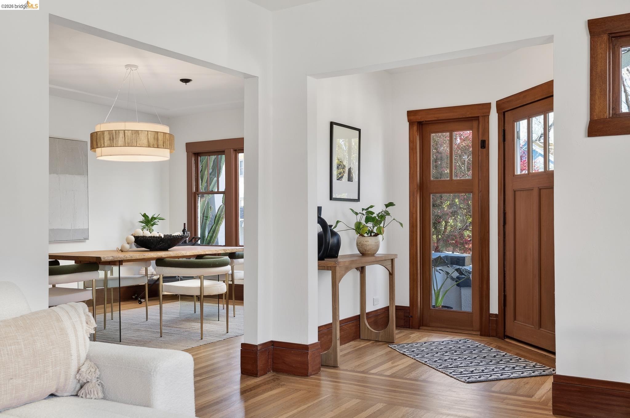 Detail Gallery Image 5 of 39 For 1200 El Centro Ave, Oakland,  CA 94602 - 2 Beds | 2 Baths