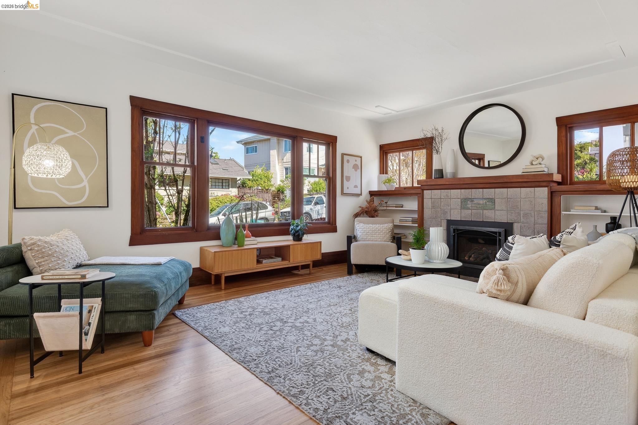 Detail Gallery Image 6 of 39 For 1200 El Centro Ave, Oakland,  CA 94602 - 2 Beds | 2 Baths