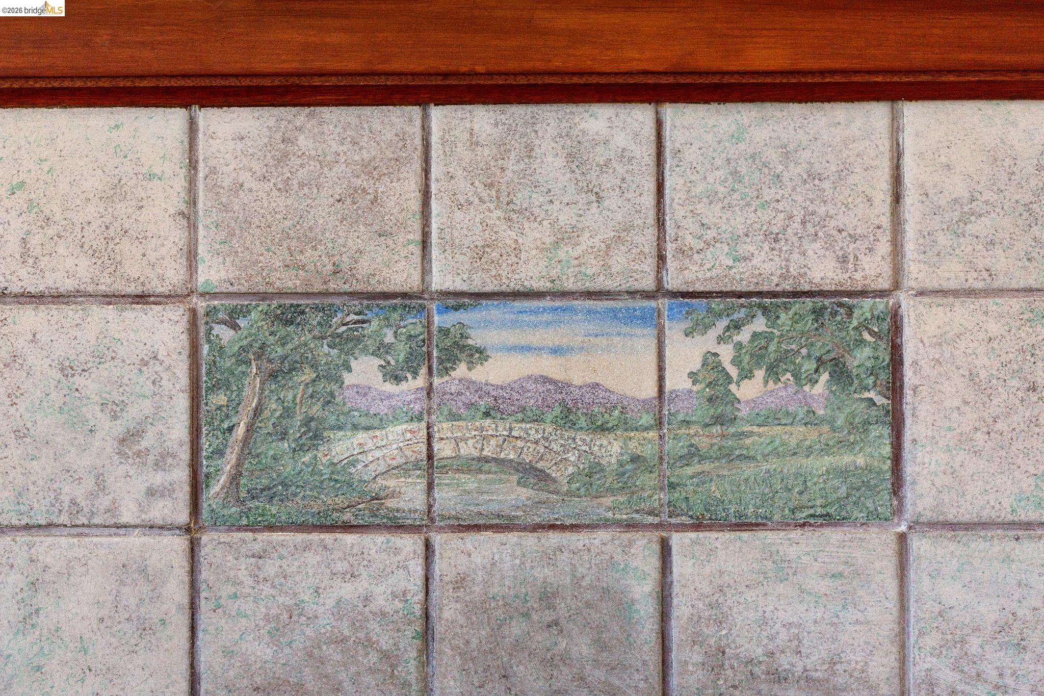 Detail Gallery Image 8 of 39 For 1200 El Centro Ave, Oakland,  CA 94602 - 2 Beds | 2 Baths