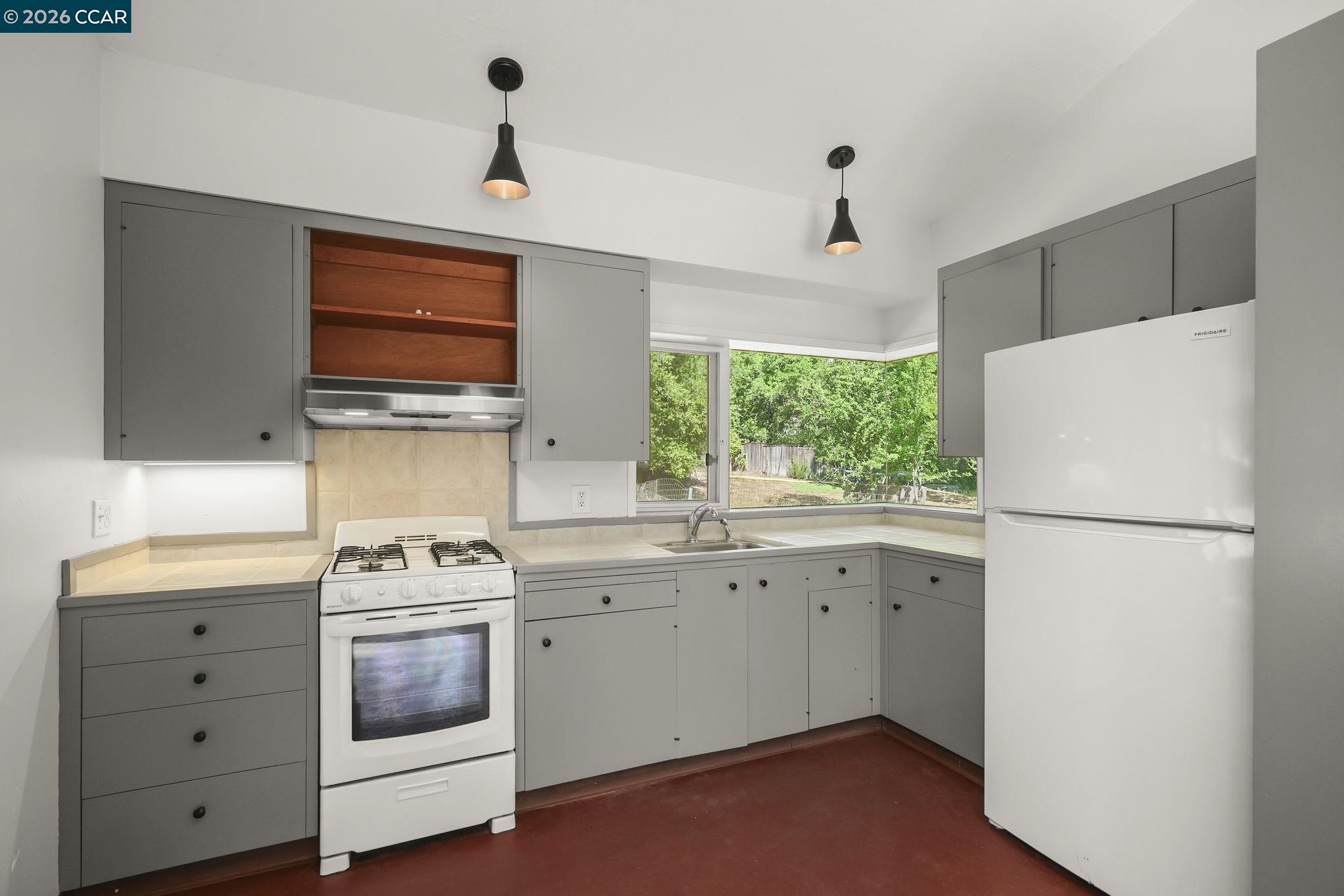 Detail Gallery Image 11 of 24 For 165 Topaz Ln, Pleasant Hill,  CA 94523 - 1 Beds | 1 Baths