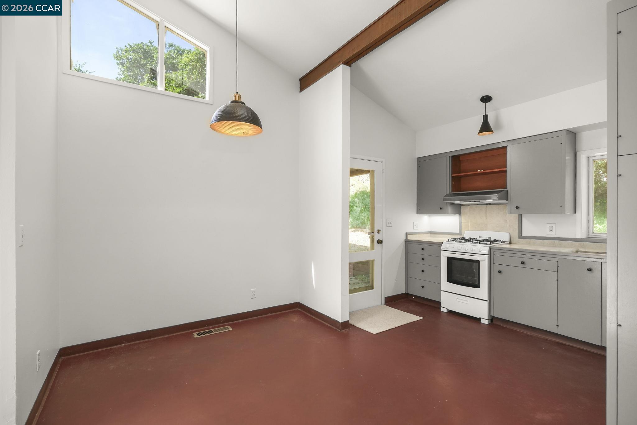 Detail Gallery Image 10 of 24 For 165 Topaz Ln, Pleasant Hill,  CA 94523 - 1 Beds | 1 Baths