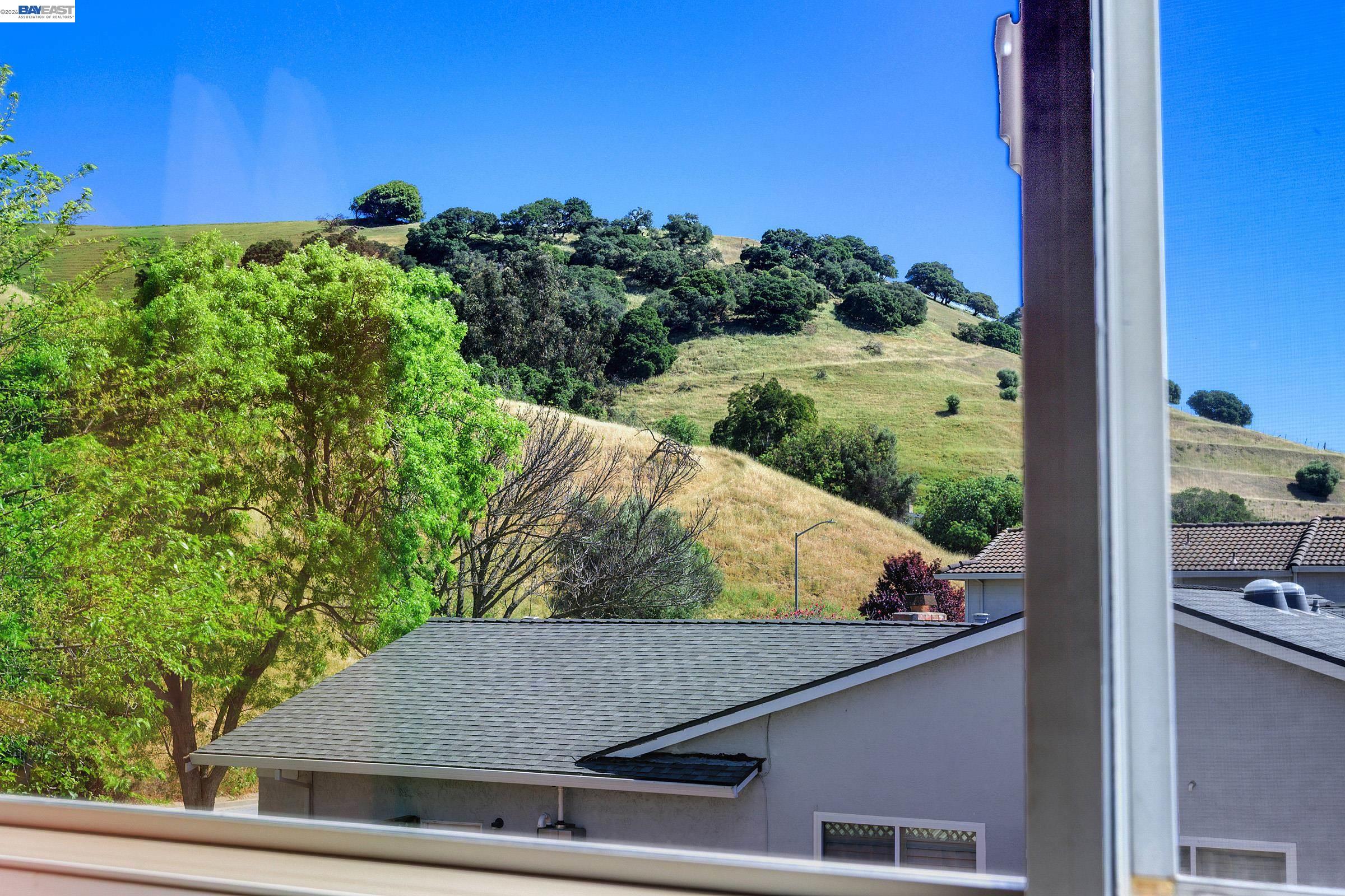 Detail Gallery Image 26 of 45 For 77 Barnes Ln, Fremont,  CA 94536 - 4 Beds | 2/1 Baths