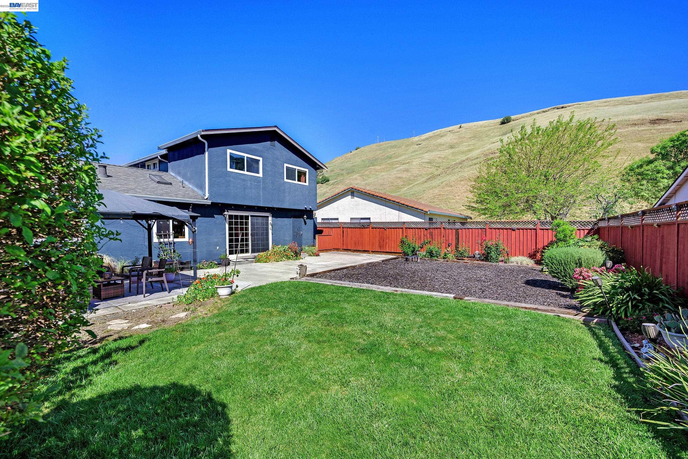 Detail Gallery Image 27 of 45 For 77 Barnes Ln, Fremont,  CA 94536 - 4 Beds | 2/1 Baths