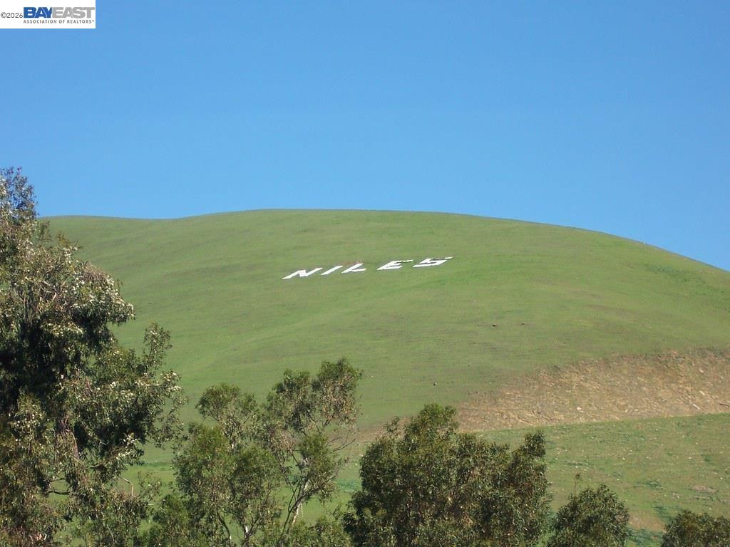 Detail Gallery Image 44 of 45 For 77 Barnes Ln, Fremont,  CA 94536 - 4 Beds | 2/1 Baths