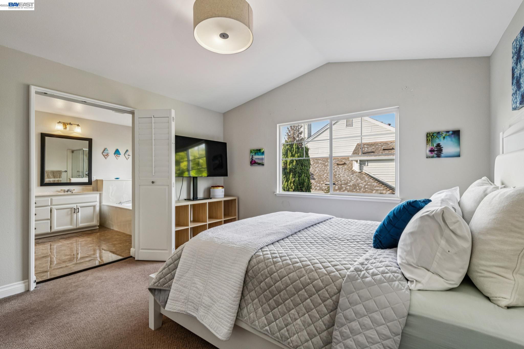 Detail Gallery Image 22 of 37 For 35 Britt Ct, Alameda,  CA 94502 - 3 Beds | 2/1 Baths