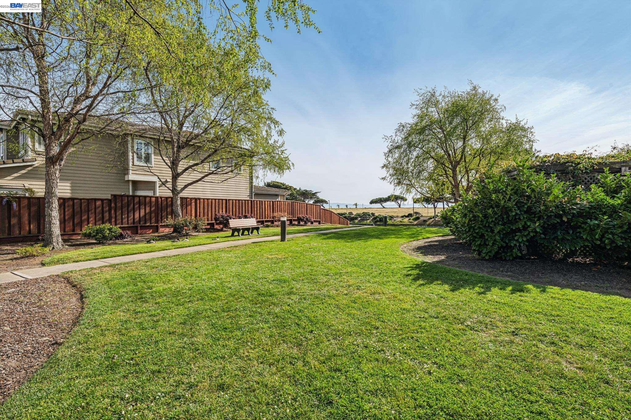 Detail Gallery Image 31 of 37 For 35 Britt Ct, Alameda,  CA 94502 - 3 Beds | 2/1 Baths