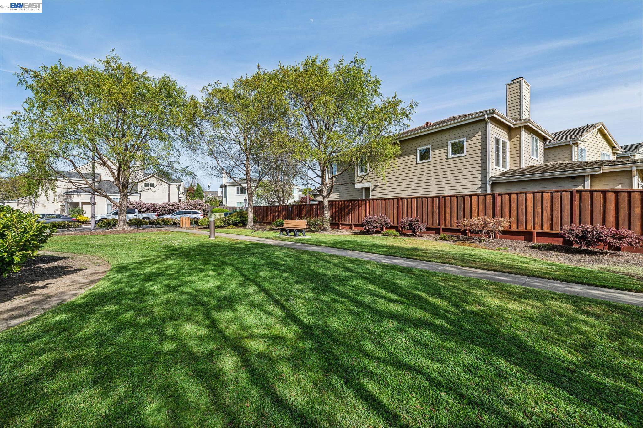 Detail Gallery Image 32 of 37 For 35 Britt Ct, Alameda,  CA 94502 - 3 Beds | 2/1 Baths