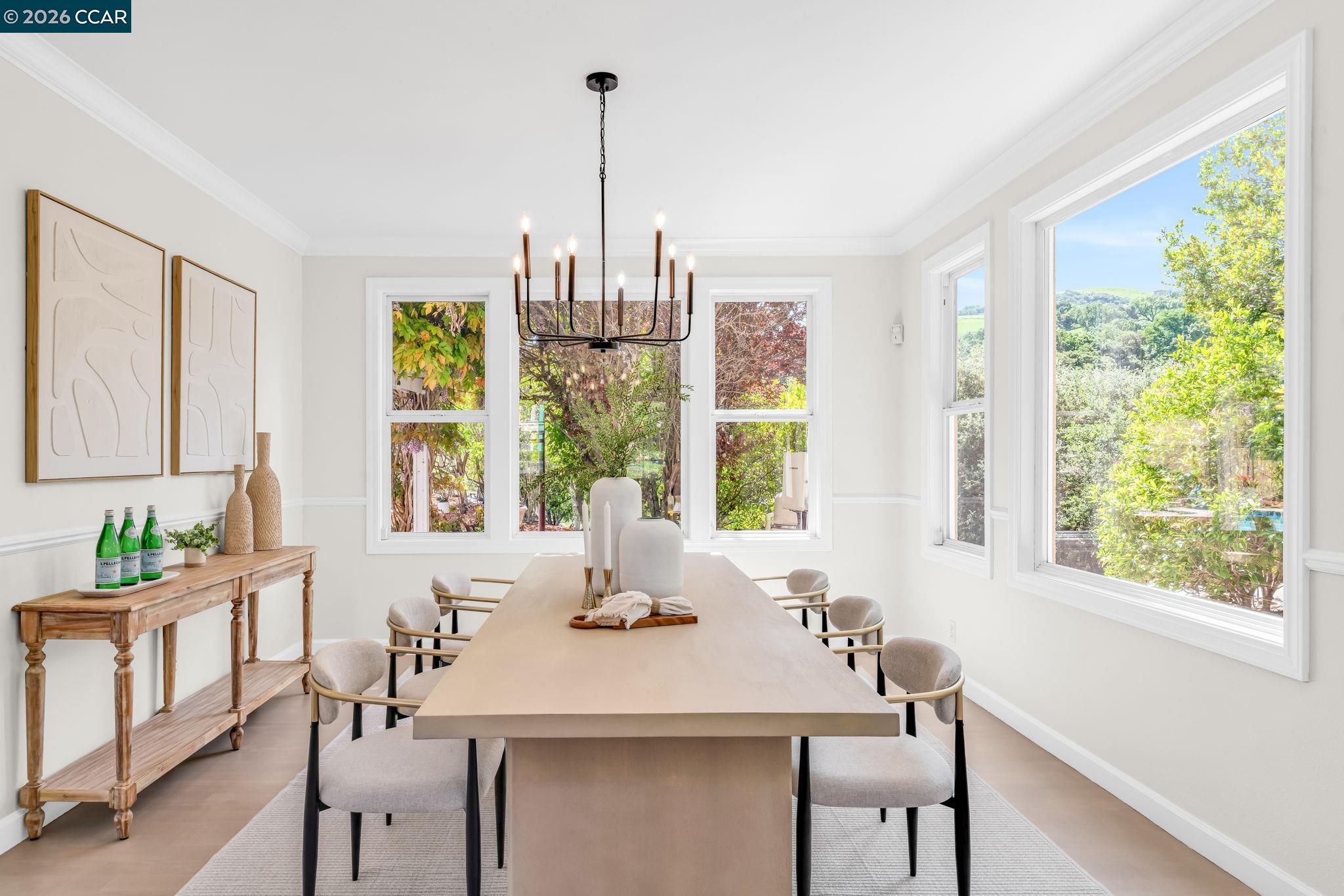 Detail Gallery Image 12 of 60 For 17 Pine Valley Place, San Ramon,  CA 94583-9118 - 5 Beds | 3/1 Baths