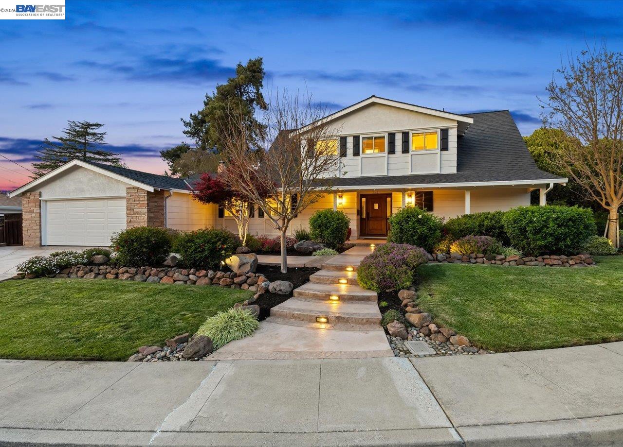 Detail Gallery Image 3 of 60 For 147 Winged Foot Pl, San Ramon,  CA 94583 - 4 Beds | 3 Baths