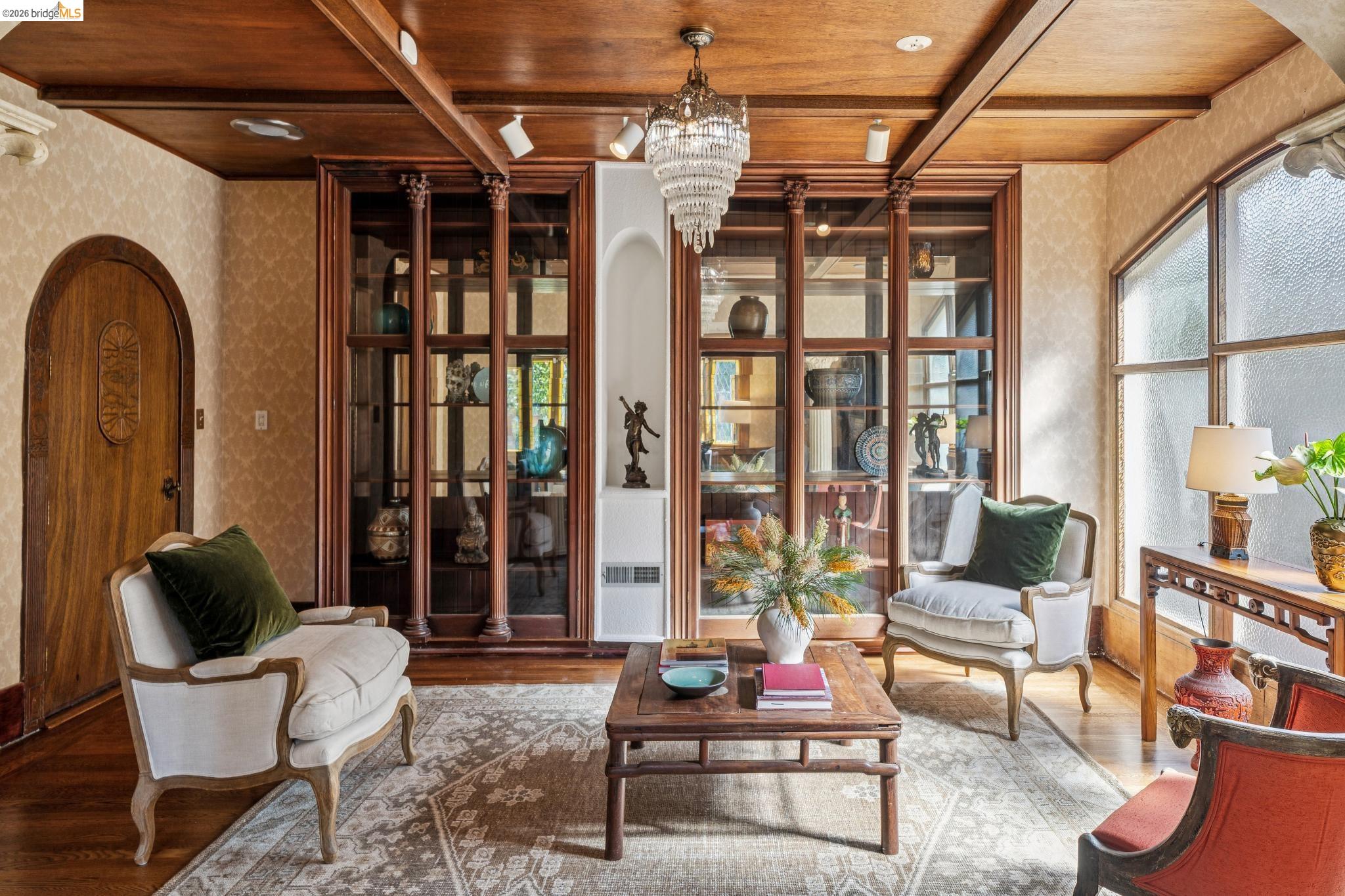 Detail Gallery Image 14 of 60 For 824 Paru St, Alameda,  CA 94501 - 5 Beds | 3/1 Baths