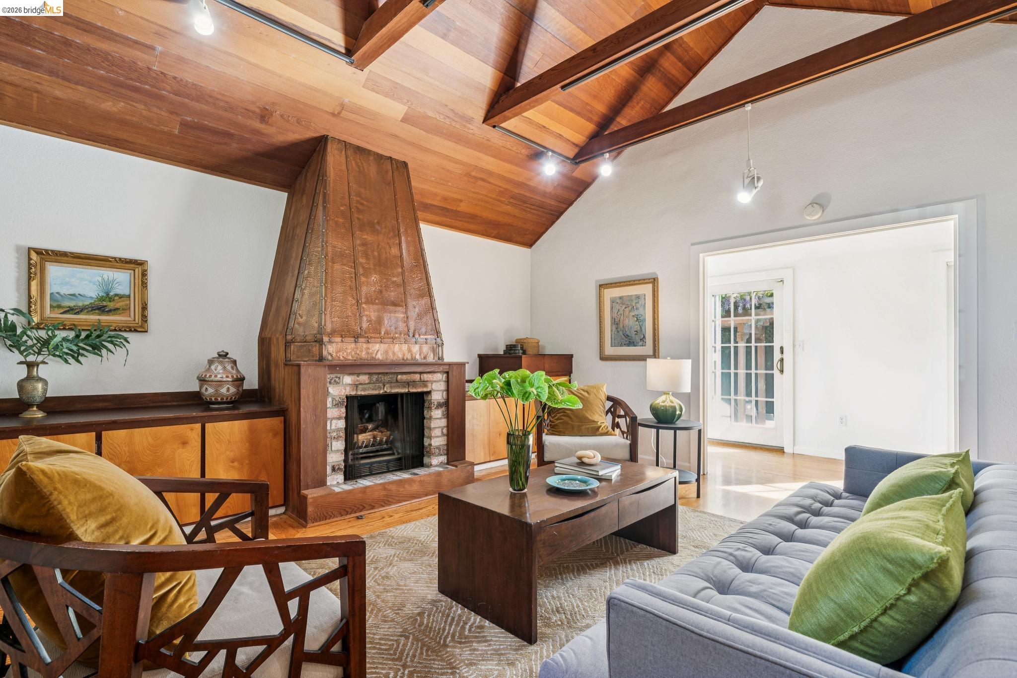 Detail Gallery Image 35 of 60 For 824 Paru St, Alameda,  CA 94501 - 5 Beds | 3/1 Baths