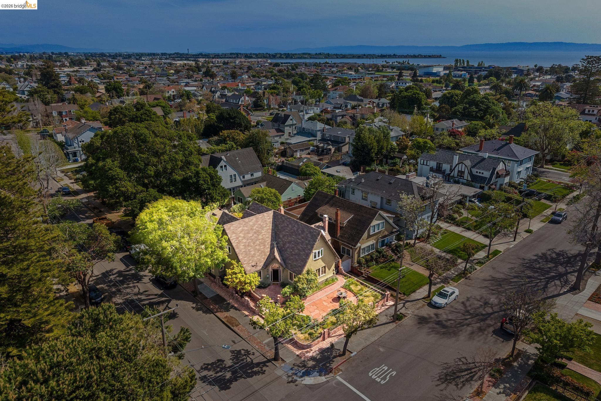 Detail Gallery Image 56 of 60 For 824 Paru St, Alameda,  CA 94501 - 5 Beds | 3/1 Baths