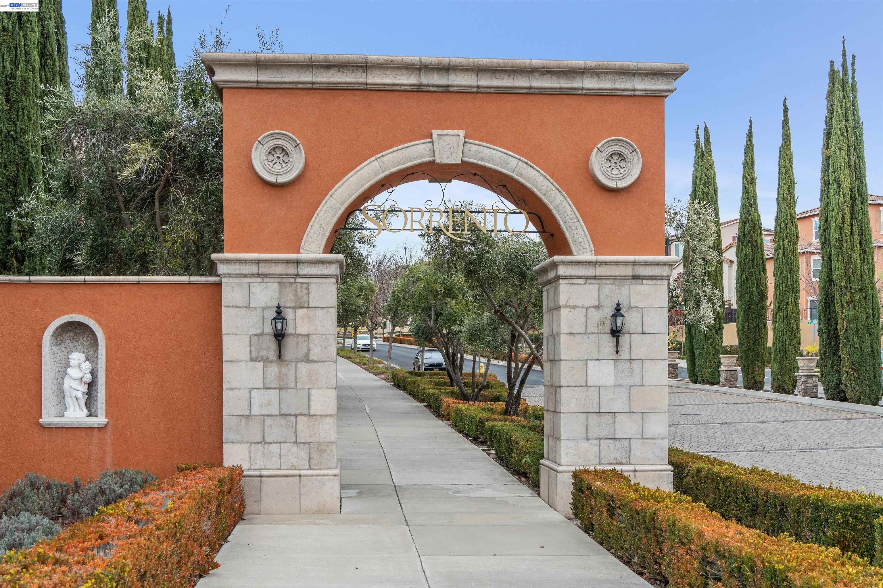 Detail Gallery Image 40 of 46 For 4431 Duccio Pl, Dublin,  CA 94568 - 4 Beds | 3/1 Baths