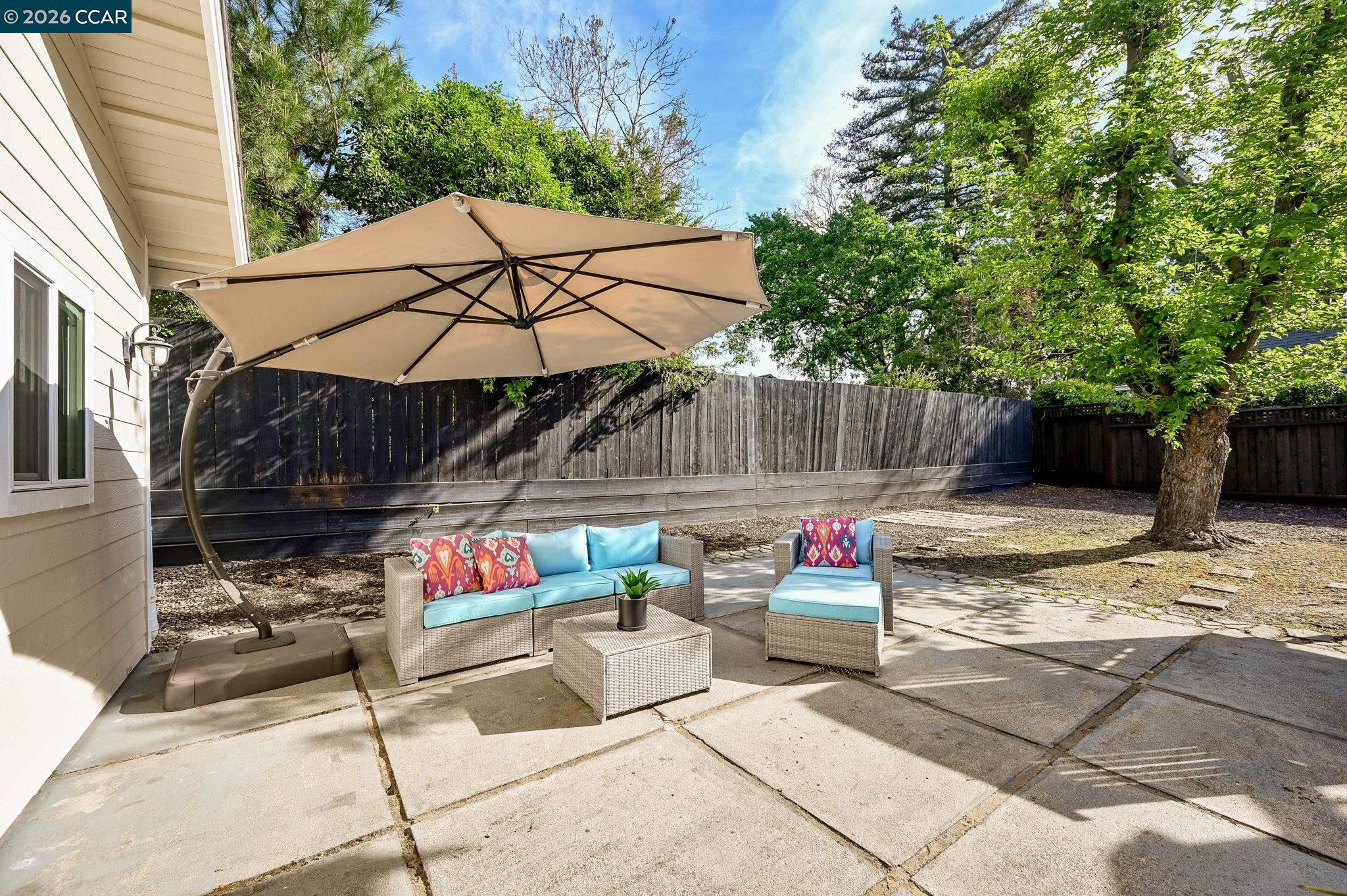 Detail Gallery Image 16 of 41 For 1700 Pleasant Hill Road, Pleasant Hill,  CA 94523 - 6 Beds | 3 Baths