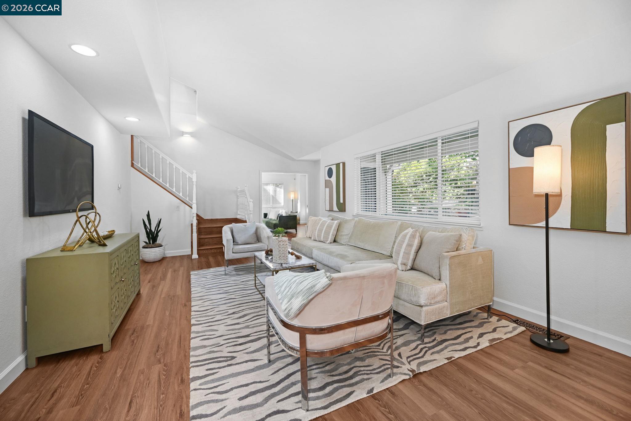 Detail Gallery Image 6 of 41 For 1700 Pleasant Hill Road, Pleasant Hill,  CA 94523 - 6 Beds | 3 Baths