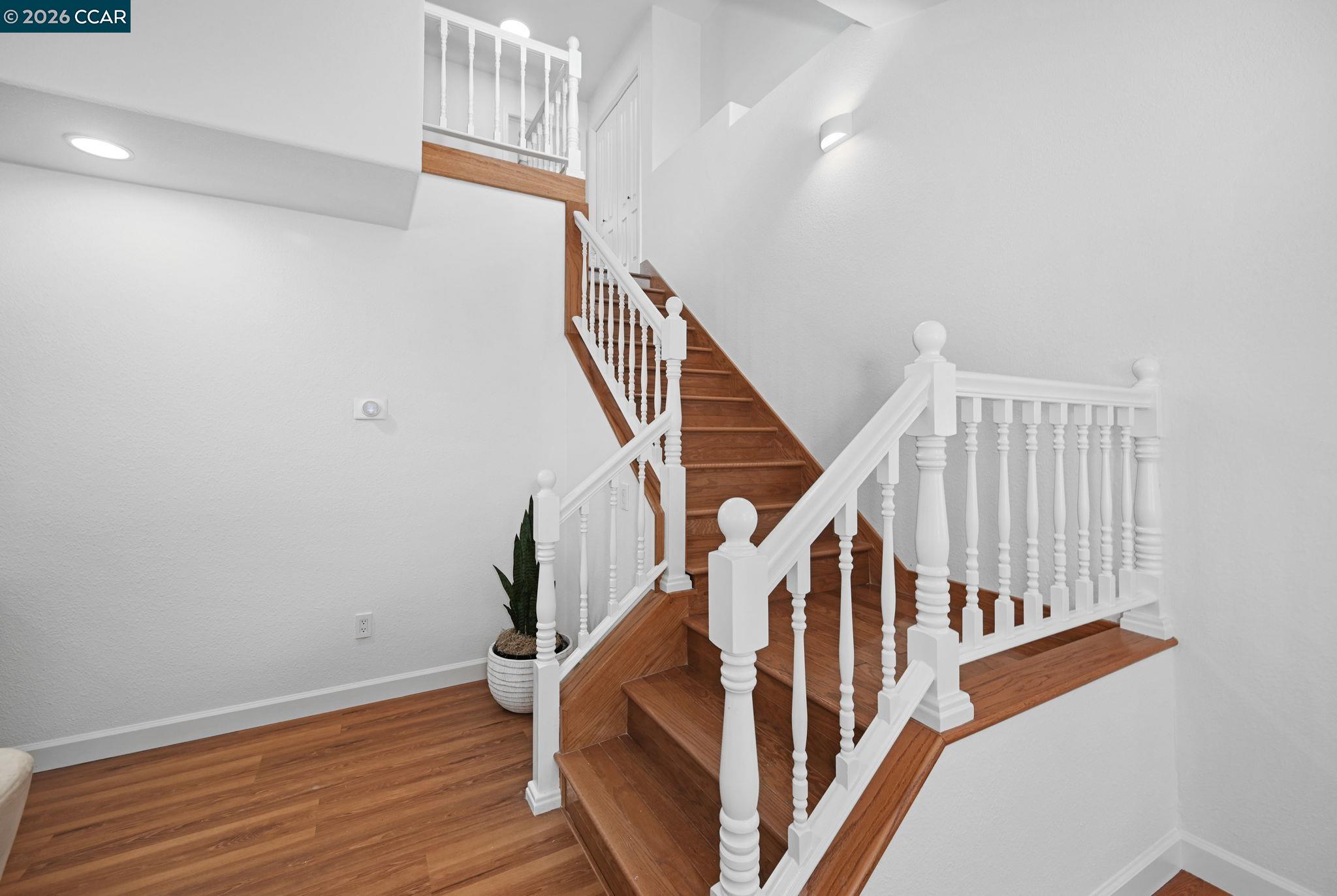 Detail Gallery Image 9 of 41 For 1700 Pleasant Hill Road, Pleasant Hill,  CA 94523 - 6 Beds | 3 Baths