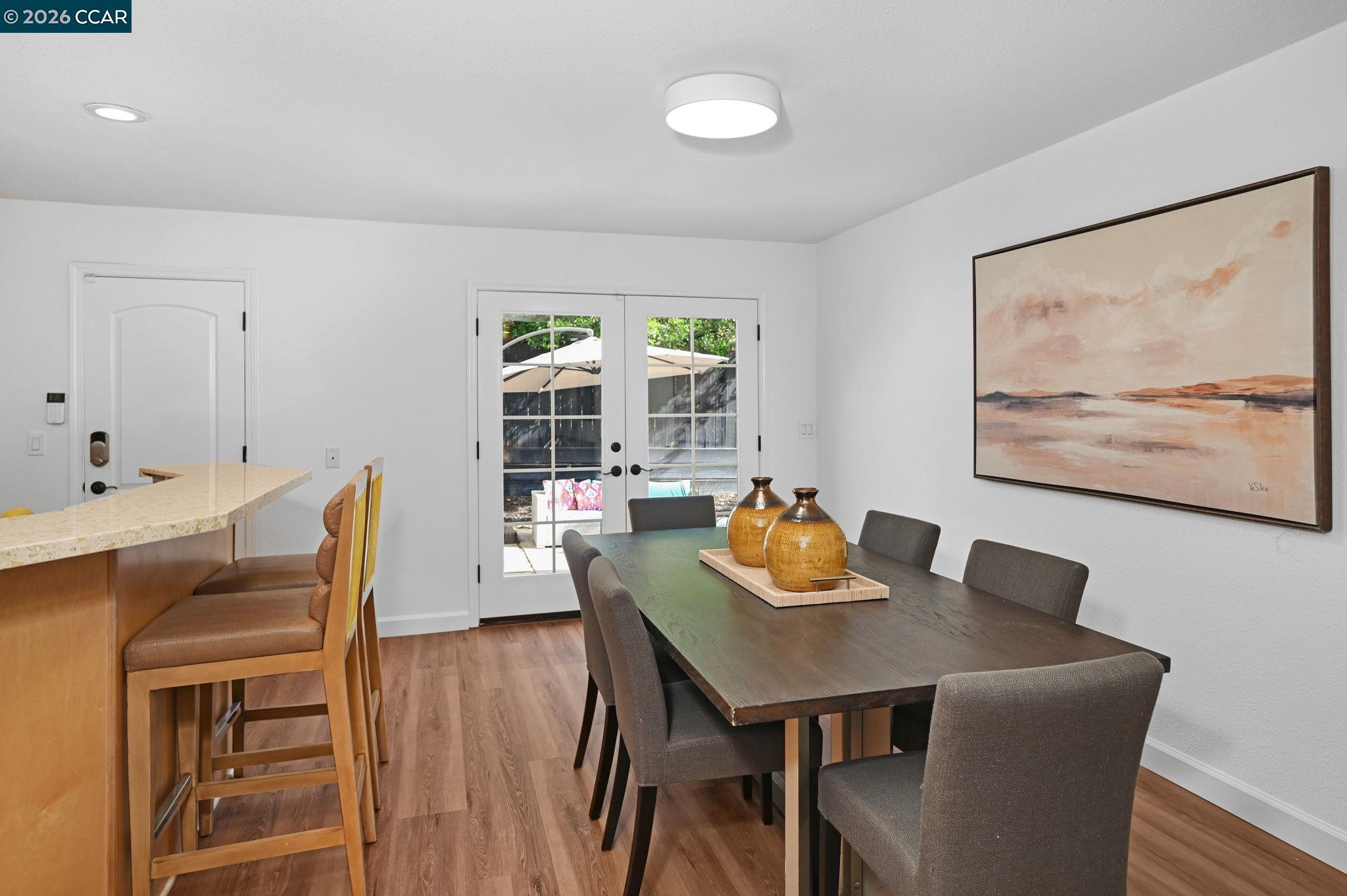 Detail Gallery Image 10 of 41 For 1700 Pleasant Hill Road, Pleasant Hill,  CA 94523 - 6 Beds | 3 Baths