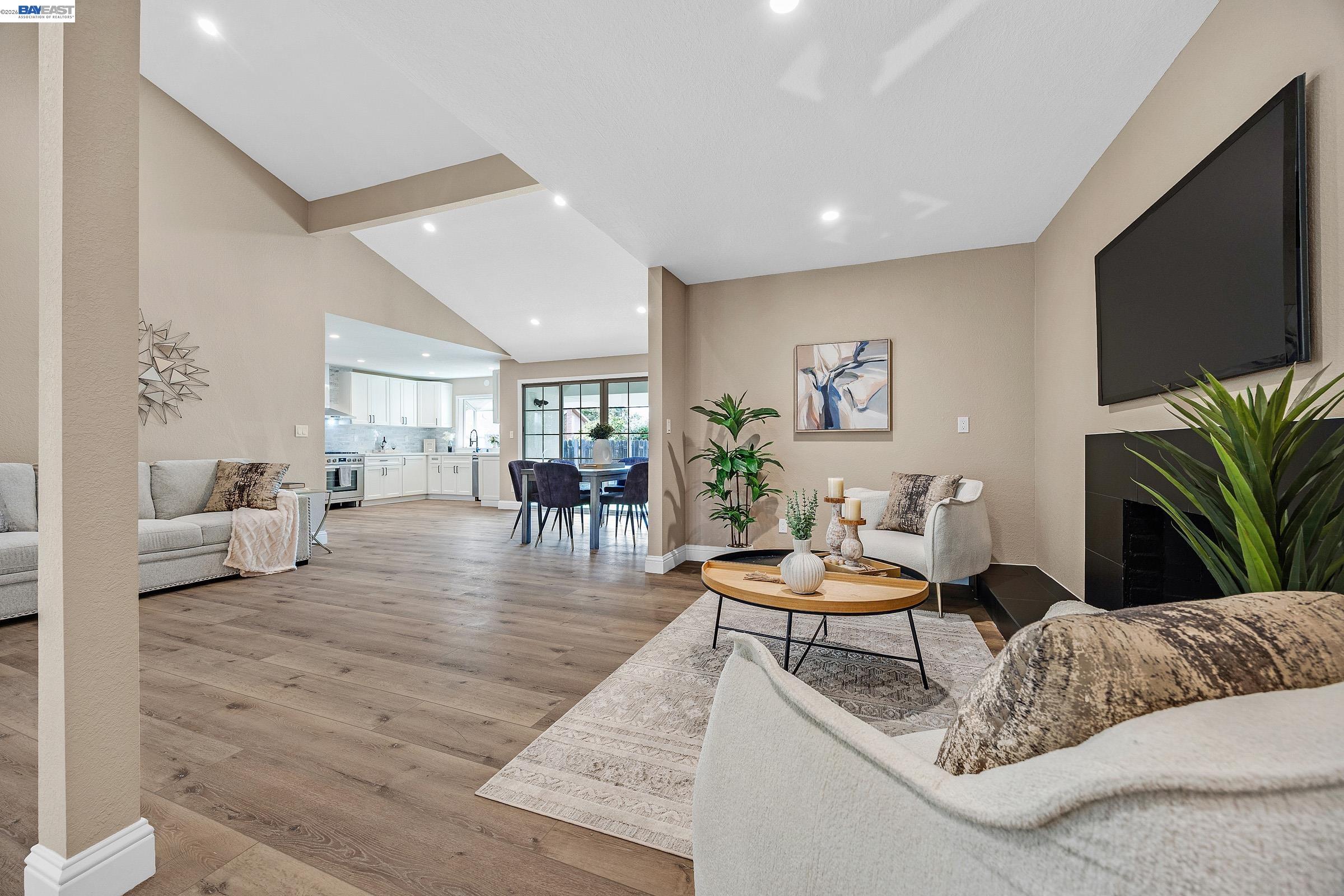 Detail Gallery Image 20 of 60 For 186 Mt Wilson Way, Clayton,  CA 94517 - 4 Beds | 2 Baths