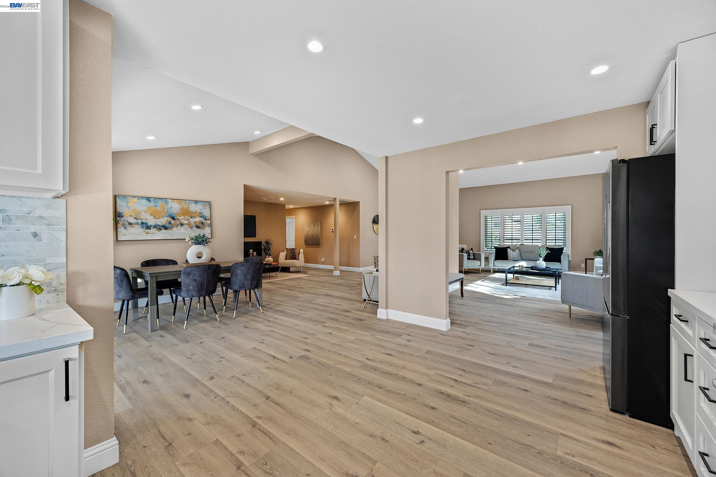 Detail Gallery Image 23 of 60 For 186 Mt Wilson Way, Clayton,  CA 94517 - 4 Beds | 2 Baths