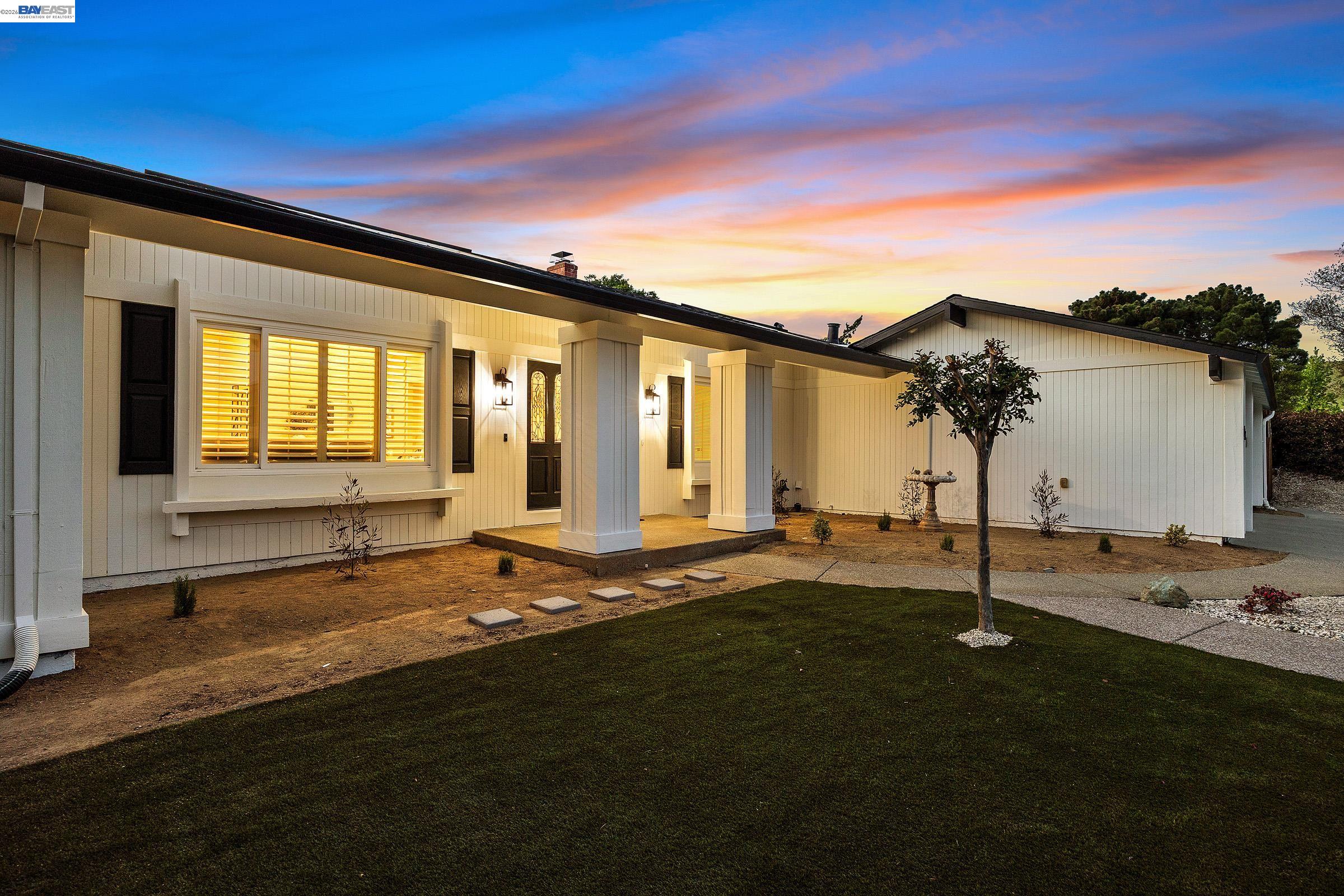 Detail Gallery Image 9 of 60 For 186 Mt Wilson Way, Clayton,  CA 94517 - 4 Beds | 2 Baths