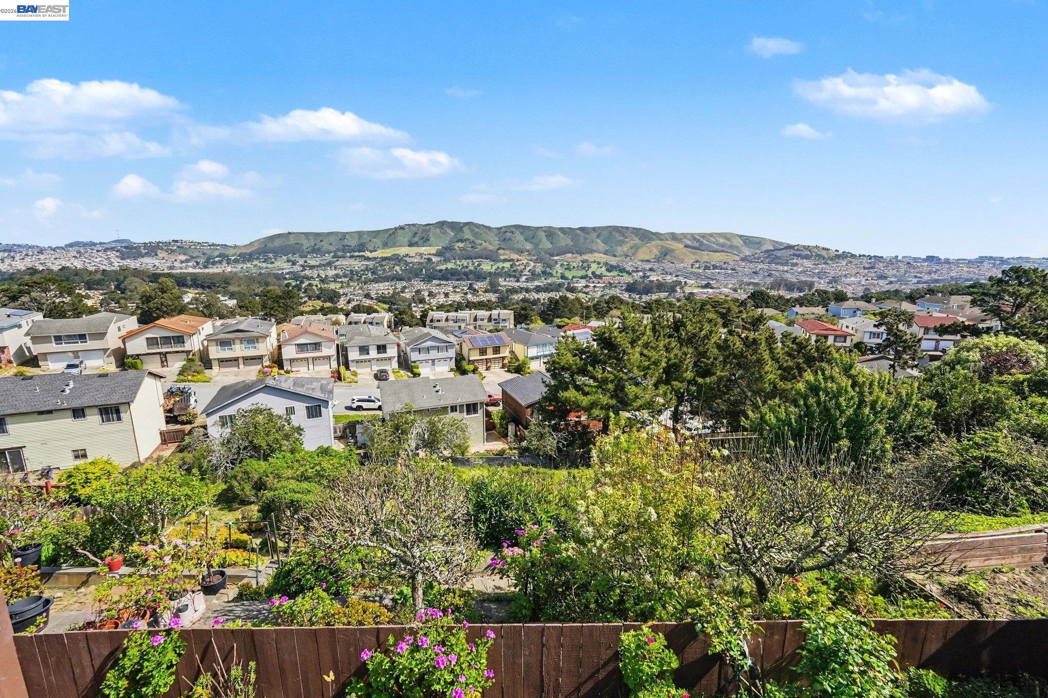 Detail Gallery Image 24 of 27 For 721 Gellert Blvd, Daly City,  CA 94015 - 3 Beds | 2 Baths