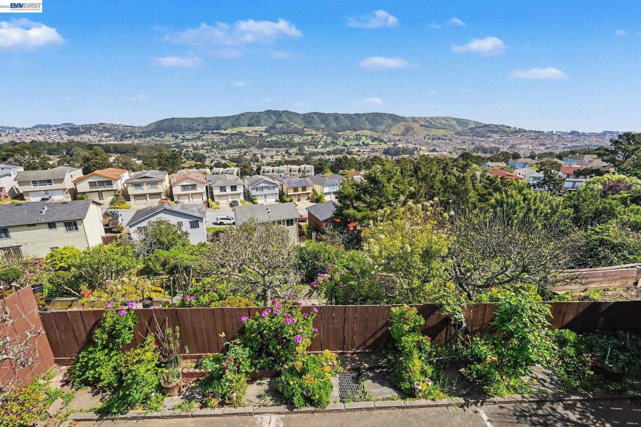 Detail Gallery Image 25 of 27 For 721 Gellert Blvd, Daly City,  CA 94015 - 3 Beds | 2 Baths