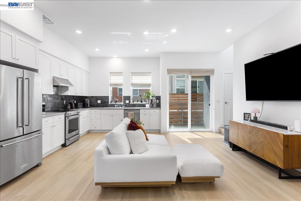 Photo #8: 41128812 Listing: Photo #8