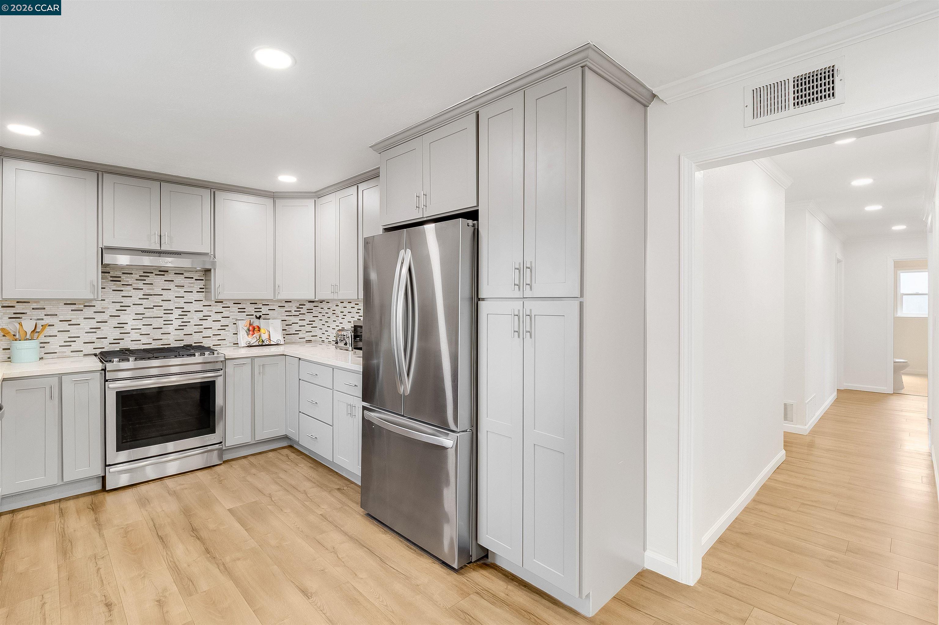 Detail Gallery Image 17 of 53 For 4321 Cowell Rd, Concord,  CA 94518-1807 - 4 Beds | 3 Baths