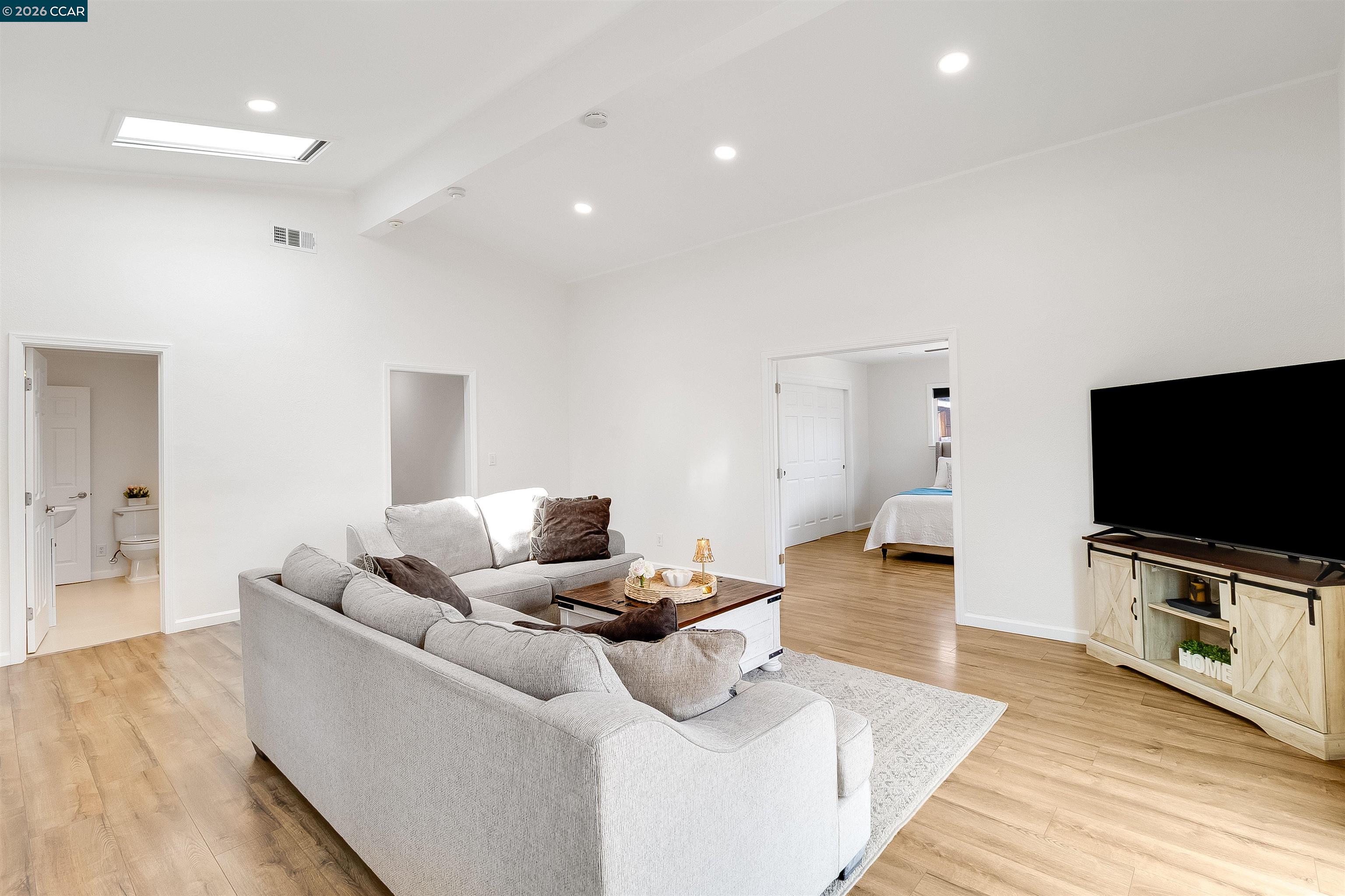 Detail Gallery Image 24 of 53 For 4321 Cowell Rd, Concord,  CA 94518-1807 - 4 Beds | 3 Baths