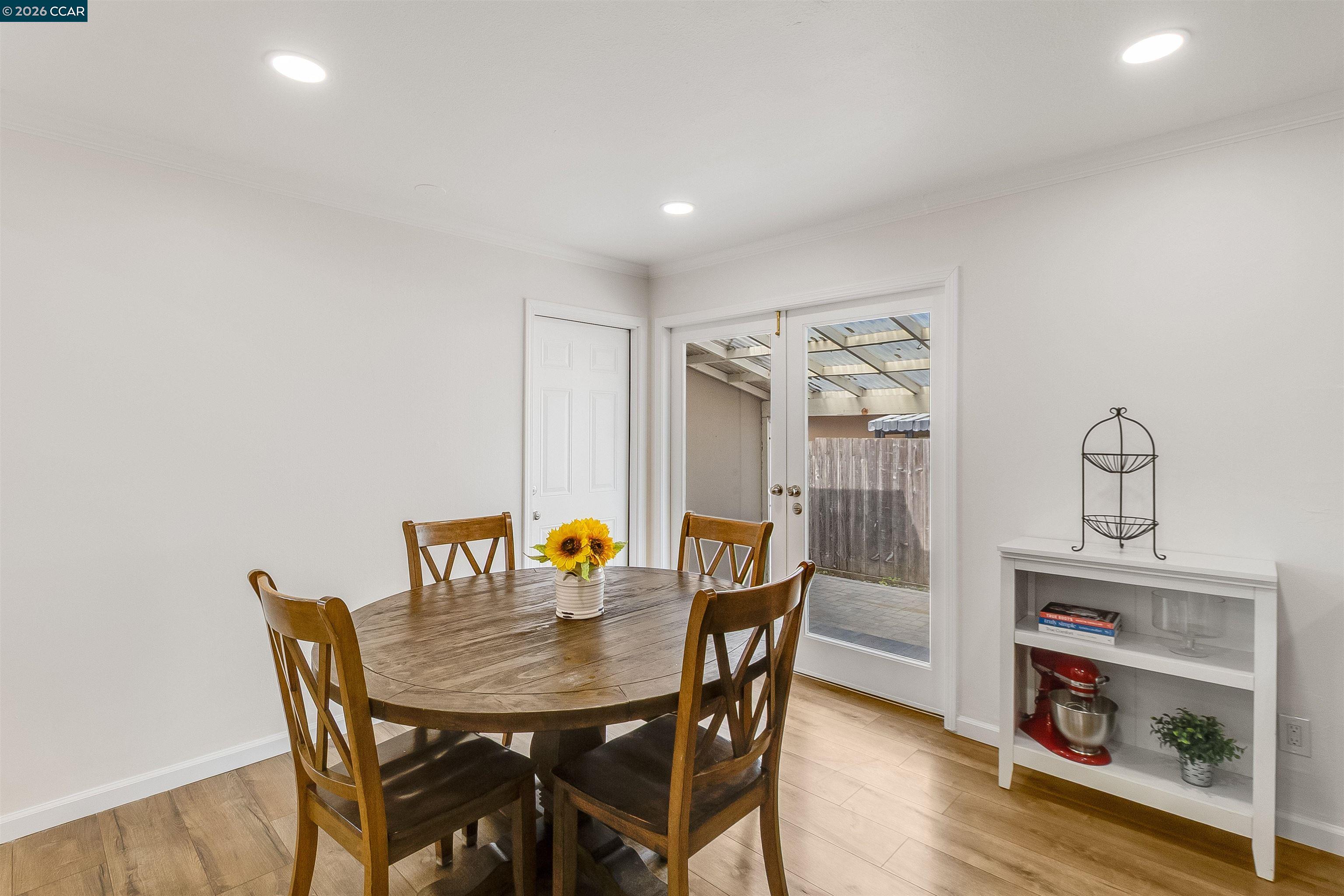 Detail Gallery Image 9 of 53 For 4321 Cowell Rd, Concord,  CA 94518-1807 - 4 Beds | 3 Baths