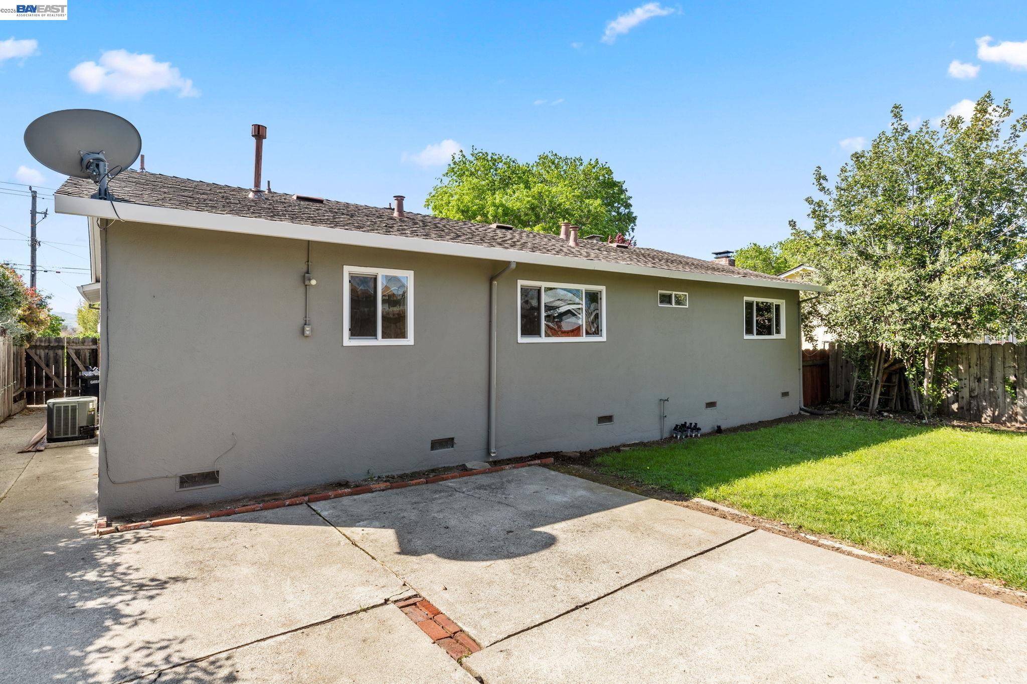 Detail Gallery Image 32 of 38 For 2950 Kelly St, Livermore,  CA 94551 - 3 Beds | 2 Baths