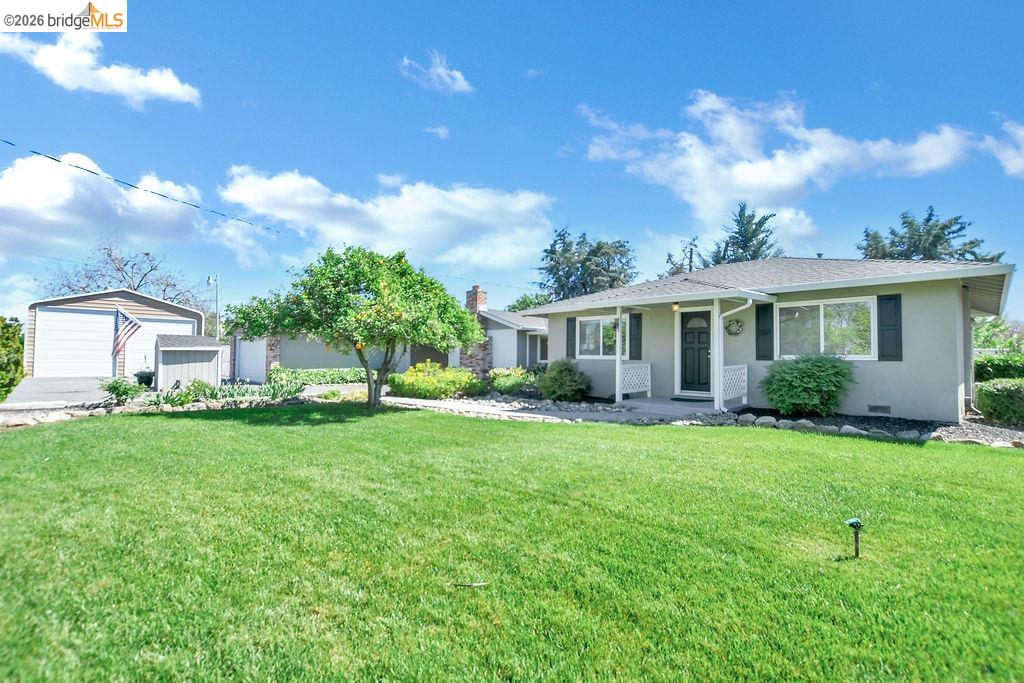 Detail Gallery Image 13 of 36 For 420 Lone Oak Ct, Brentwood,  CA 94513 - 3 Beds | 1 Baths