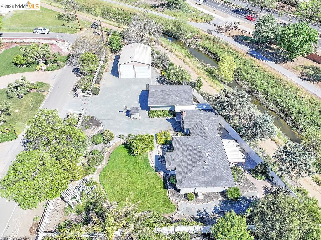 Detail Gallery Image 3 of 36 For 420 Lone Oak Ct, Brentwood,  CA 94513 - 3 Beds | 1 Baths