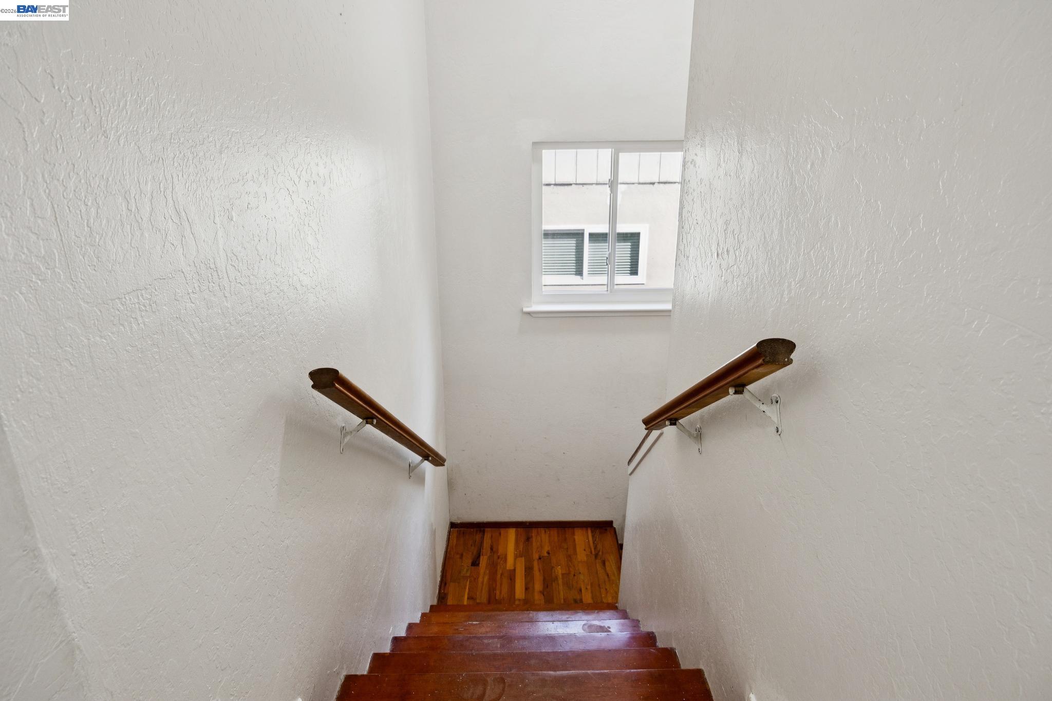 Detail Gallery Image 18 of 44 For 601 Burns Ave, Aptos,  CA 95003 - 4 Beds | 2/2 Baths