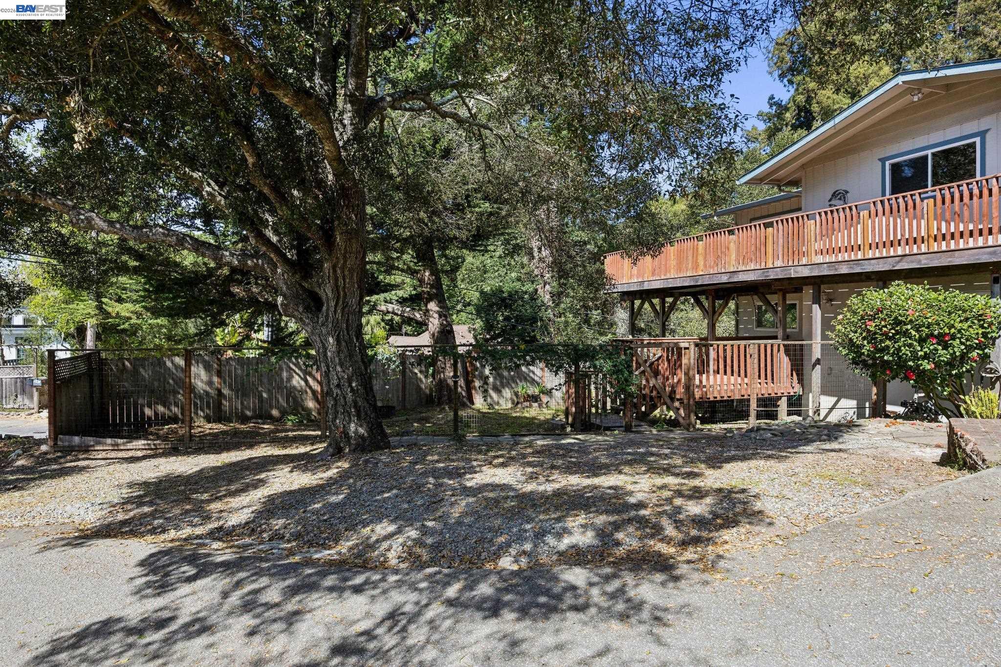 Detail Gallery Image 19 of 44 For 601 Burns Ave, Aptos,  CA 95003 - 4 Beds | 2/2 Baths