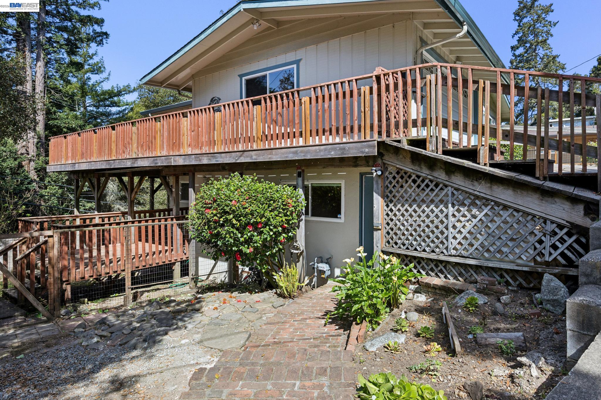 Detail Gallery Image 20 of 44 For 601 Burns Ave, Aptos,  CA 95003 - 4 Beds | 2/2 Baths