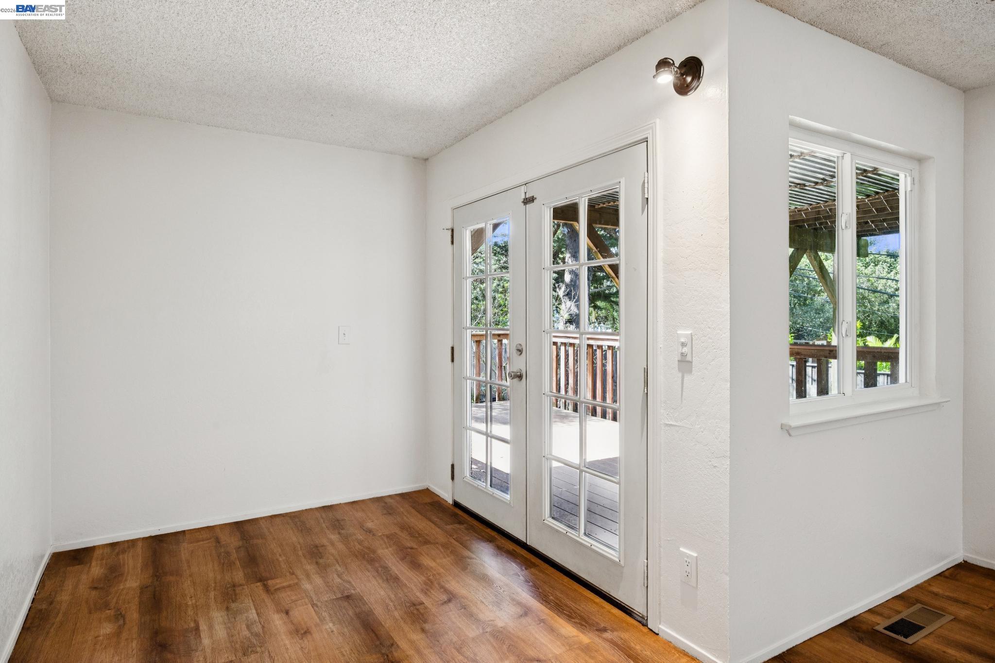 Detail Gallery Image 22 of 44 For 601 Burns Ave, Aptos,  CA 95003 - 4 Beds | 2/2 Baths