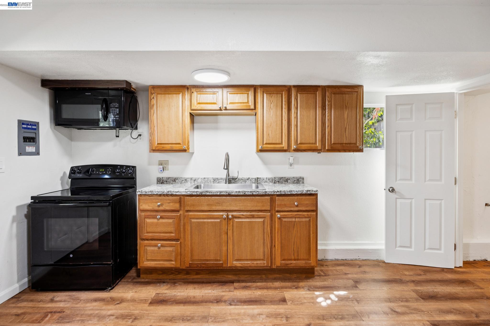 Detail Gallery Image 29 of 44 For 601 Burns Ave, Aptos,  CA 95003 - 4 Beds | 2/2 Baths