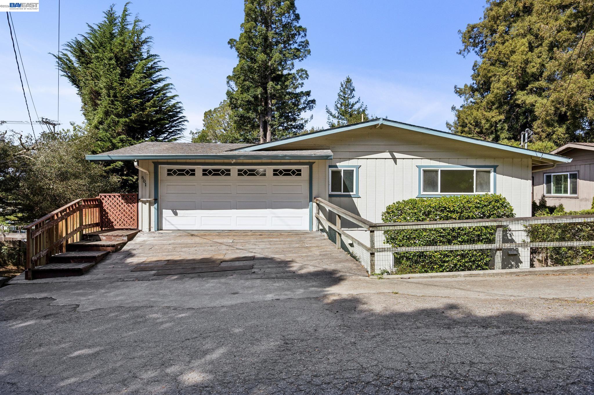 Detail Gallery Image 38 of 44 For 601 Burns Ave, Aptos,  CA 95003 - 4 Beds | 2/2 Baths