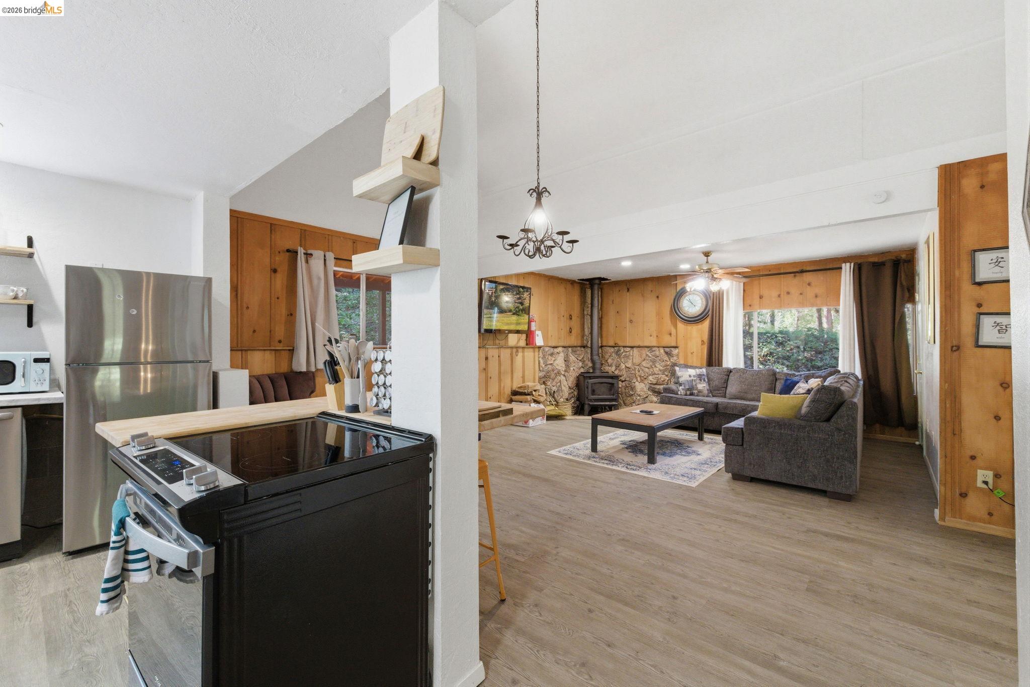 Detail Gallery Image 10 of 34 For 24189 S Fork Rd, Twain Harte,  CA 95383 - 2 Beds | 2 Baths