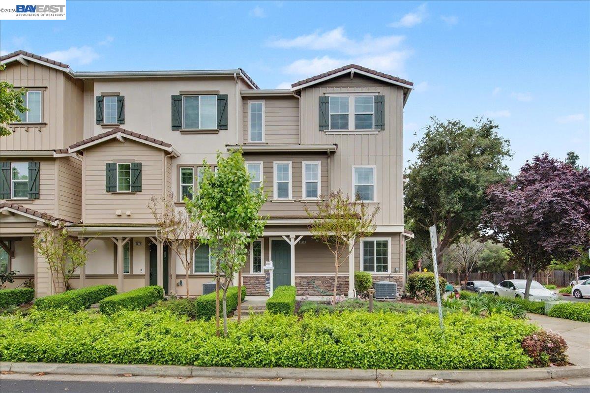 Photo #1: 41128820 Listing: Photo #1